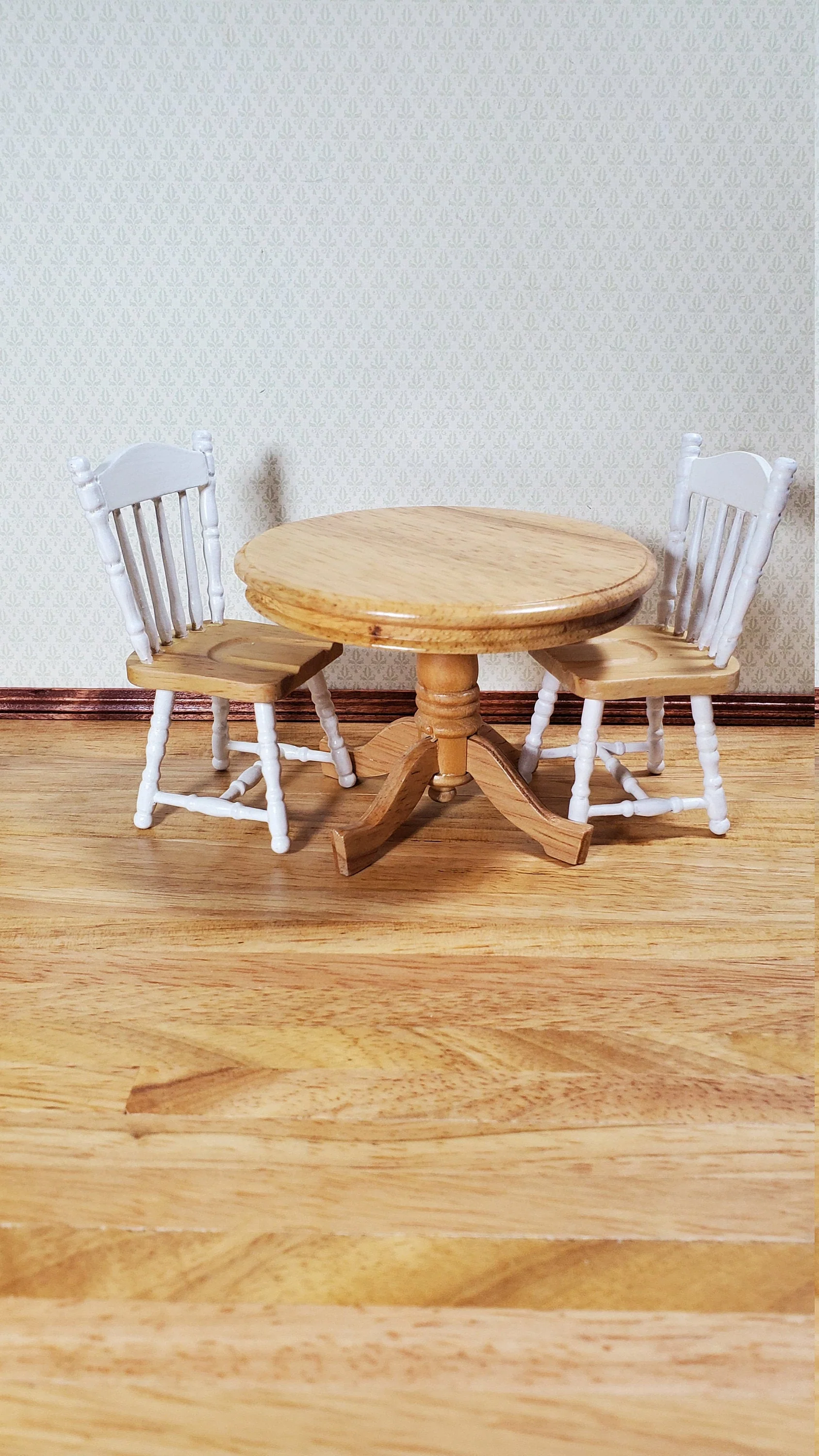 Dollhouse Miniature Wood Flooring Wide Planks Light Oak Gloss Finish 18" x 12" - Image 4
