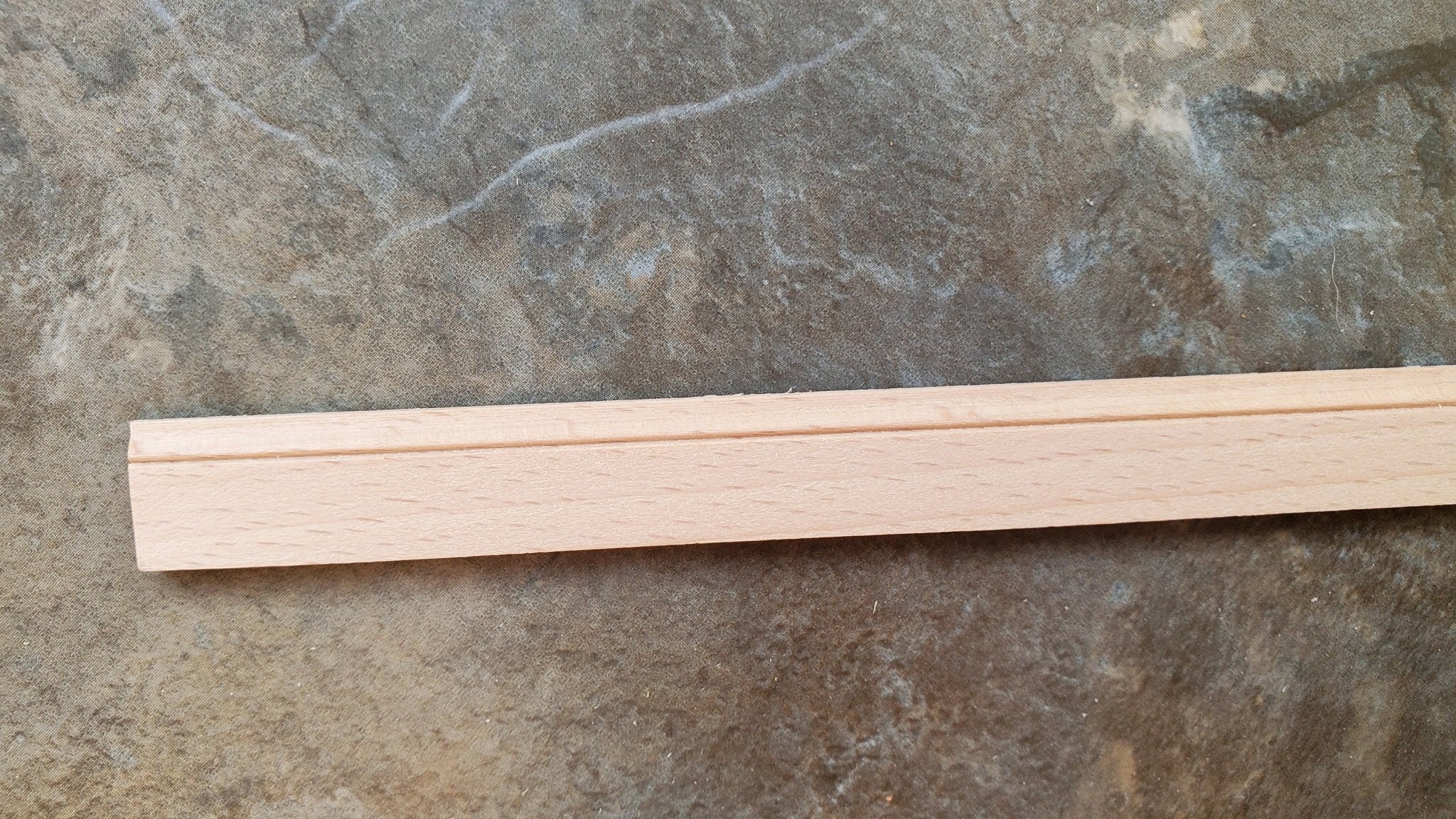 Dollhouse Miniatures Baseboard Trim or Molding w/ Wire Channel 1/2" wide x 18" 1:12 Scale CLA77945 - Image 4