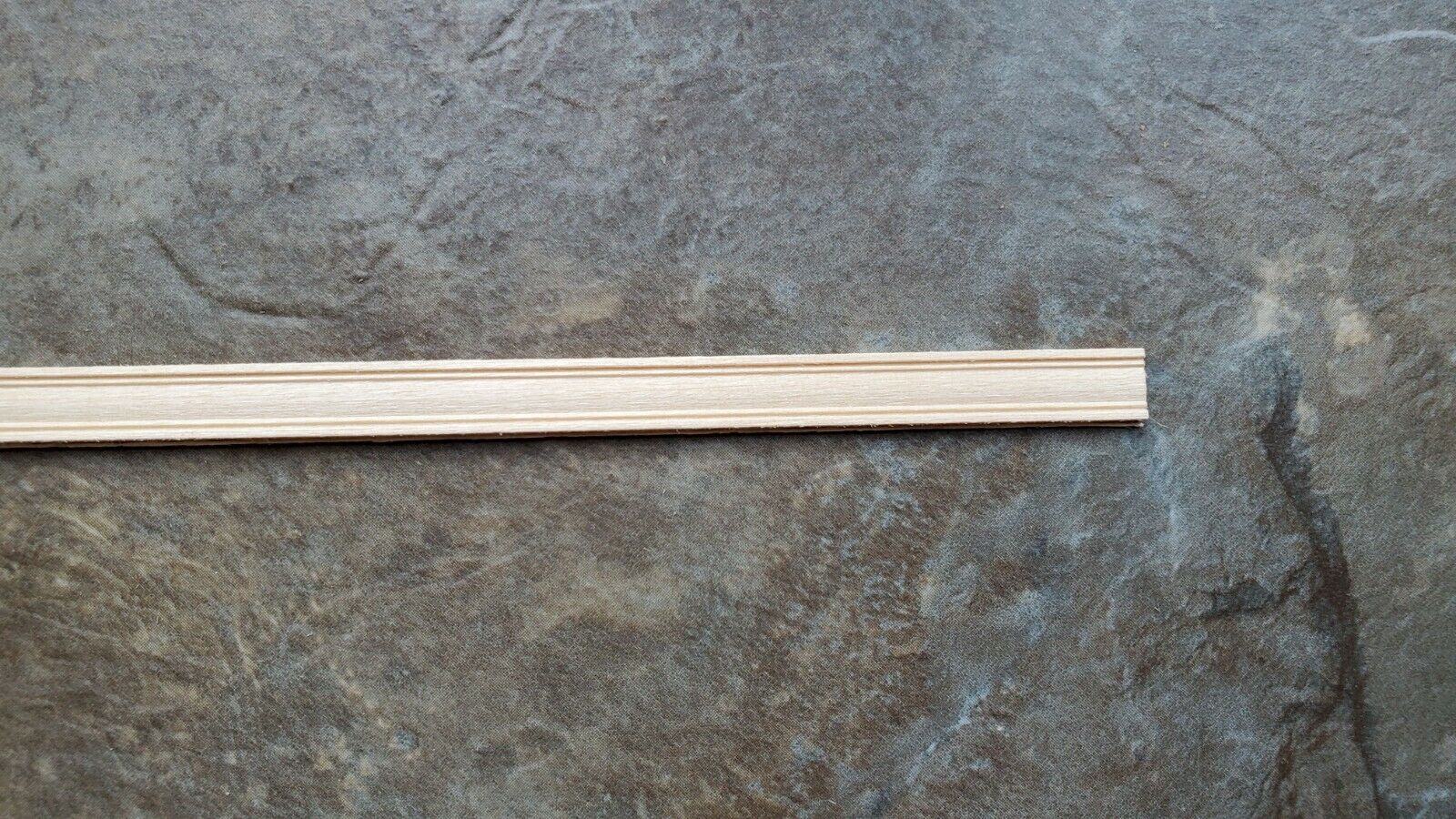 Dollhouse Miniatures Chair Rail or Trim Molding 1/4" wide x 18" long 1:12 Scale