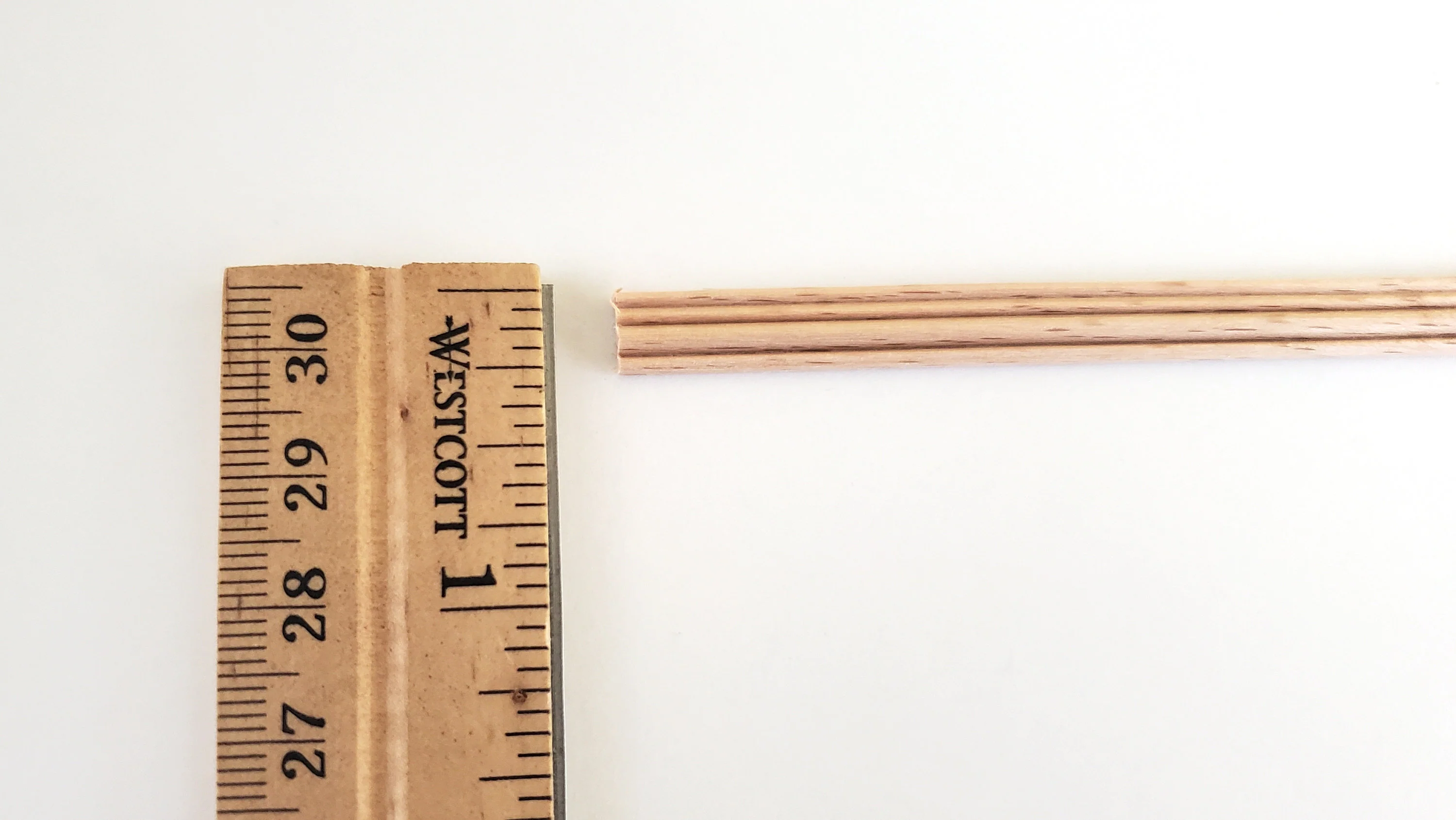 Dollhouse Miniatures Chair Rail or Trim Molding 1/4" x 18" 1:12 Scale CLA99757 - Image 3