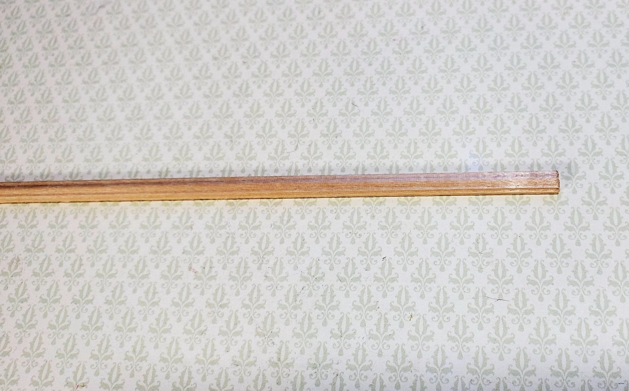 Dollhouse Miniatures Chair Rail or Trim Molding 3/16" wide x 14" long 1:12 Scale - Image 2