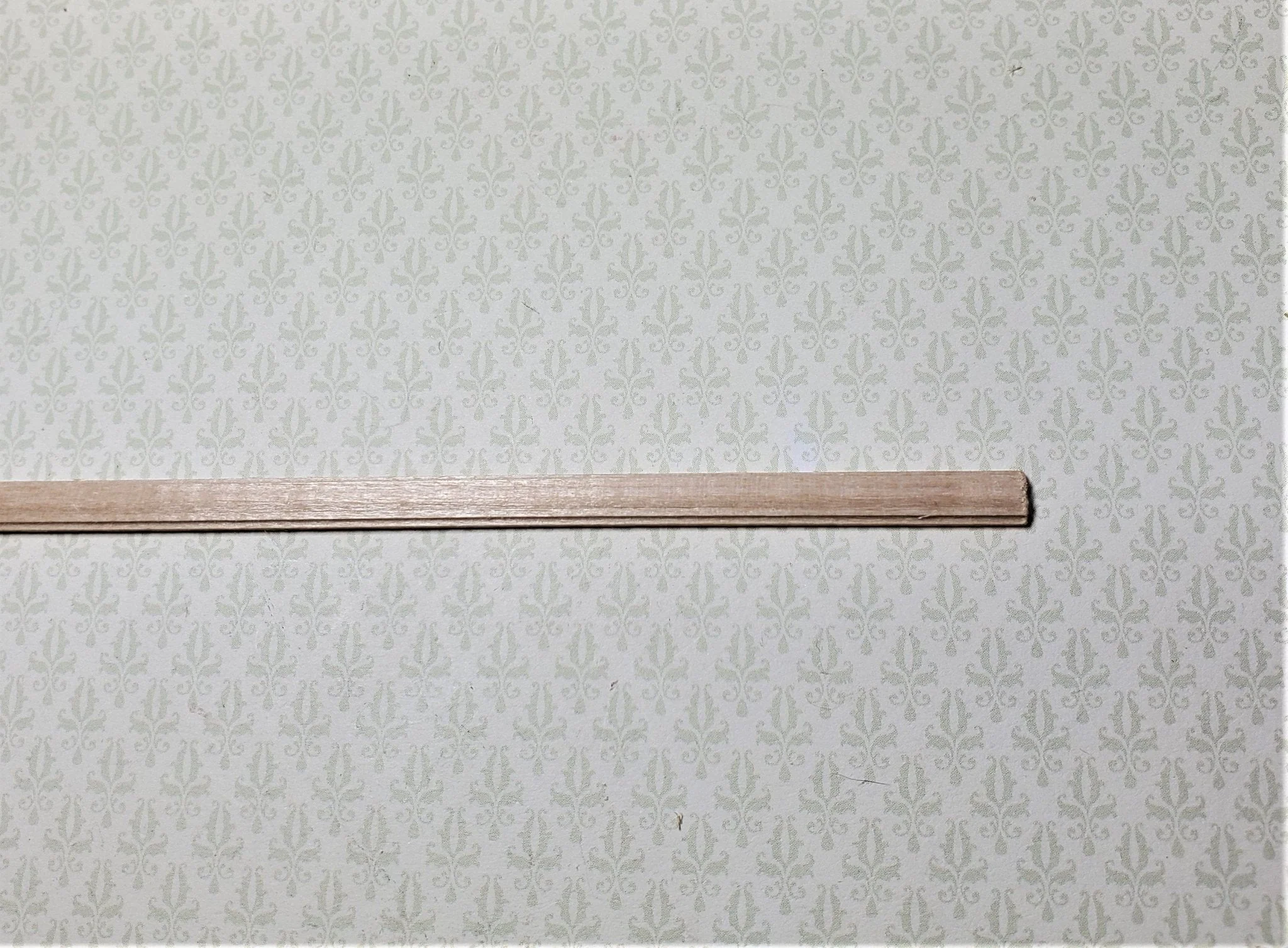 Dollhouse Miniatures Chair Rail or Trim Molding 3/16" wide x 14" long 1:12 Scale - Image 3