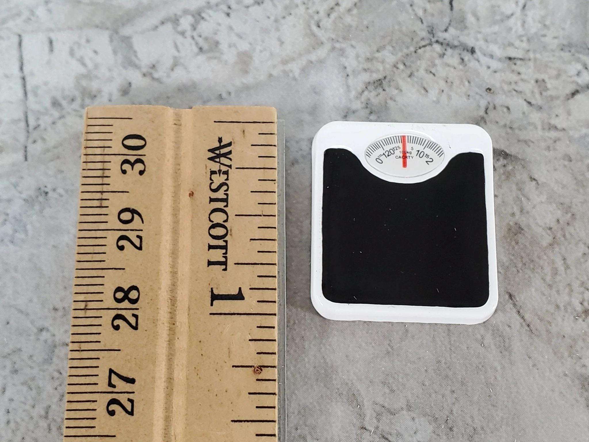 Dollhouse Modern Bathroom Scale White & Black 1:12 Scale Miniature Accessories - Image 4