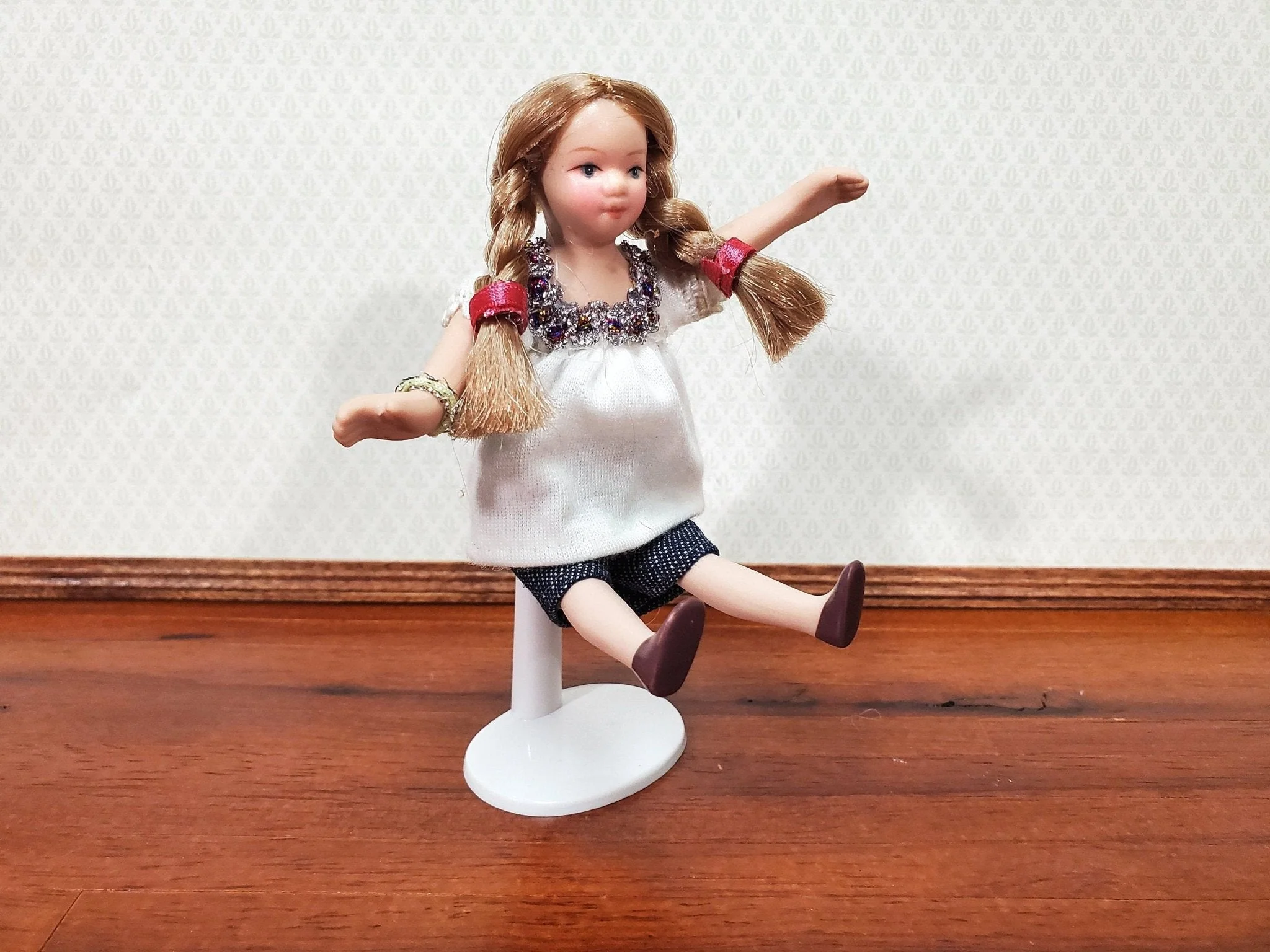 Dollhouse Modern Girl Doll Braids Porcelain Poseable 1:12 Scale Miniature - Image 4
