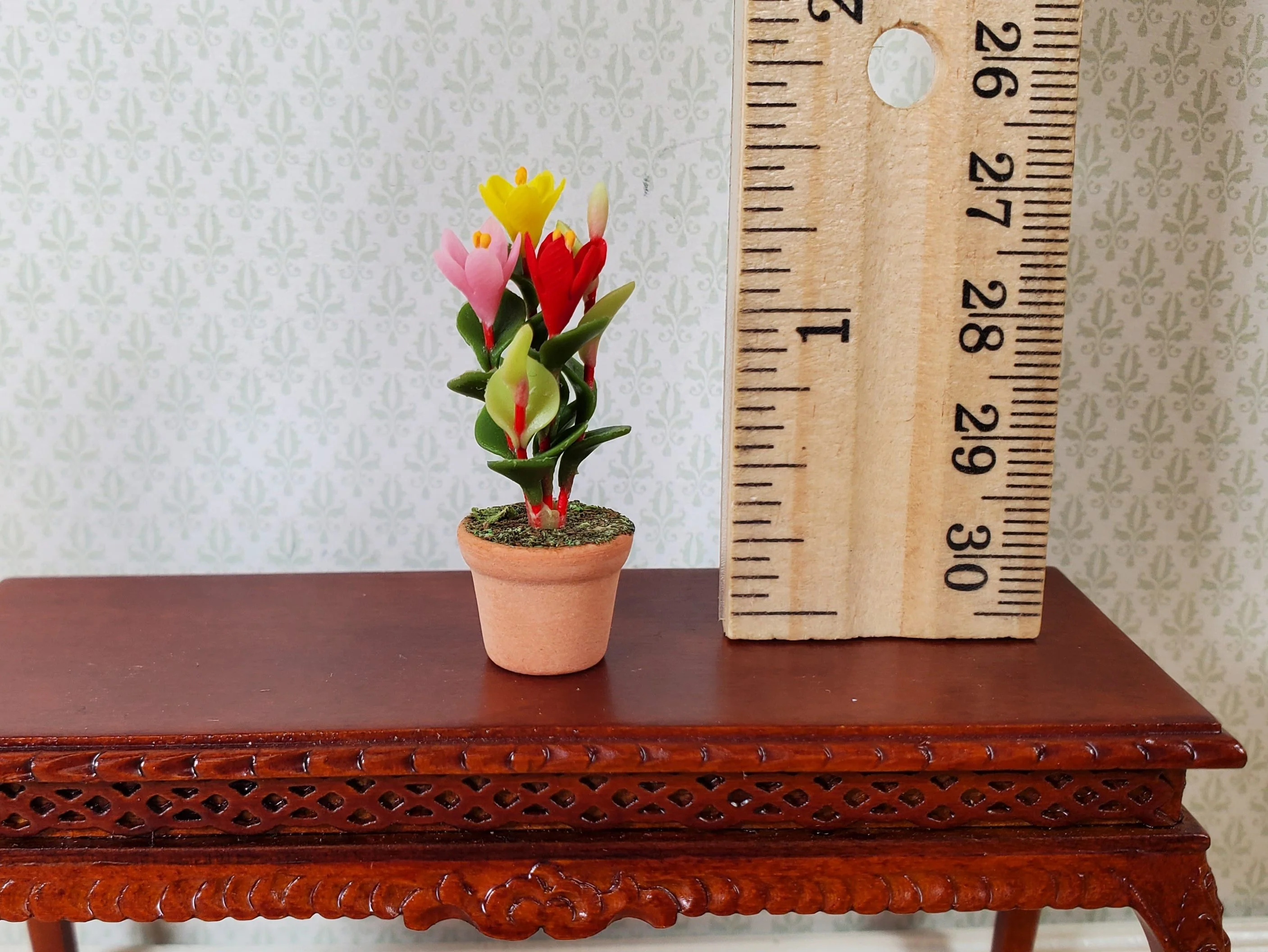Dollhouse Multi Color Crocus Plant in a Terra Cotta Pot 1:12 Scale Miniature - Image 3