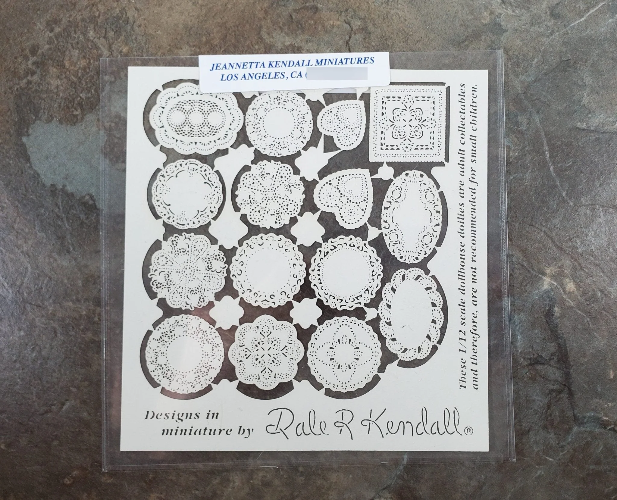 Dollhouse Paper Doilies Laser Cut Round Heart Oval 1:12 Scale Miniatures JKM100