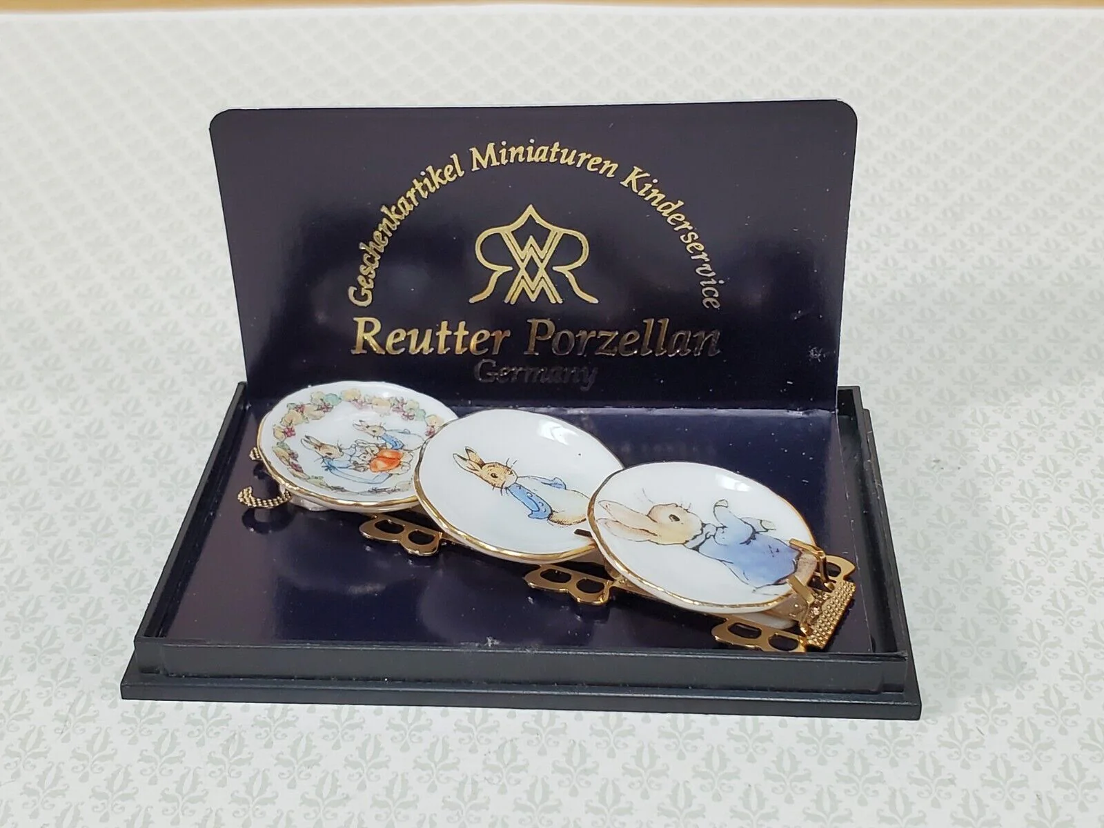 Dollhouse Peter Rabbit Beatrix Potter Reutter Porcelain Plate Set 1:12 Scale - Image 3