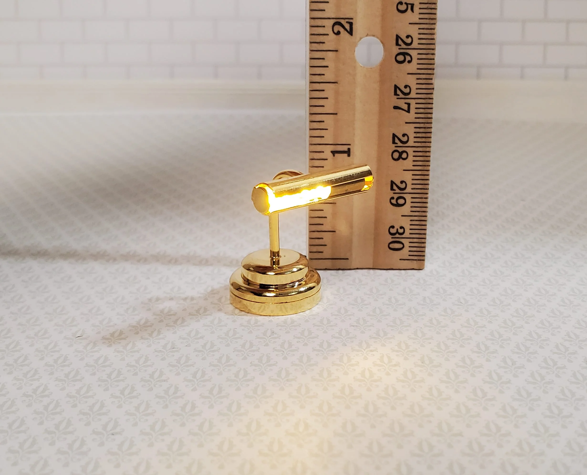 Dollhouse Picture Light or Piano Lamp Battery Operated 1:12 Miniature - Image 4
