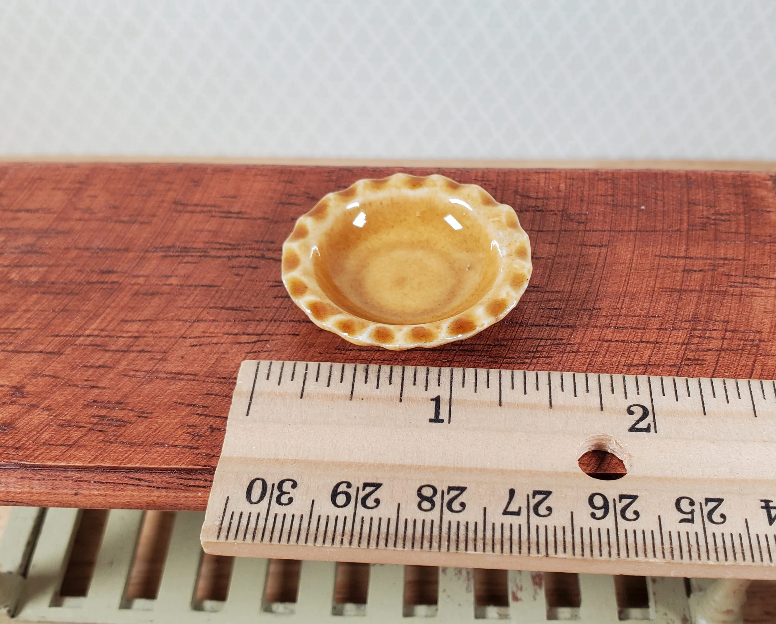 Dollhouse Pie Plate Ceramic Light Brown 1:6 Scale Miniature Kitchen Accessory - Image 3