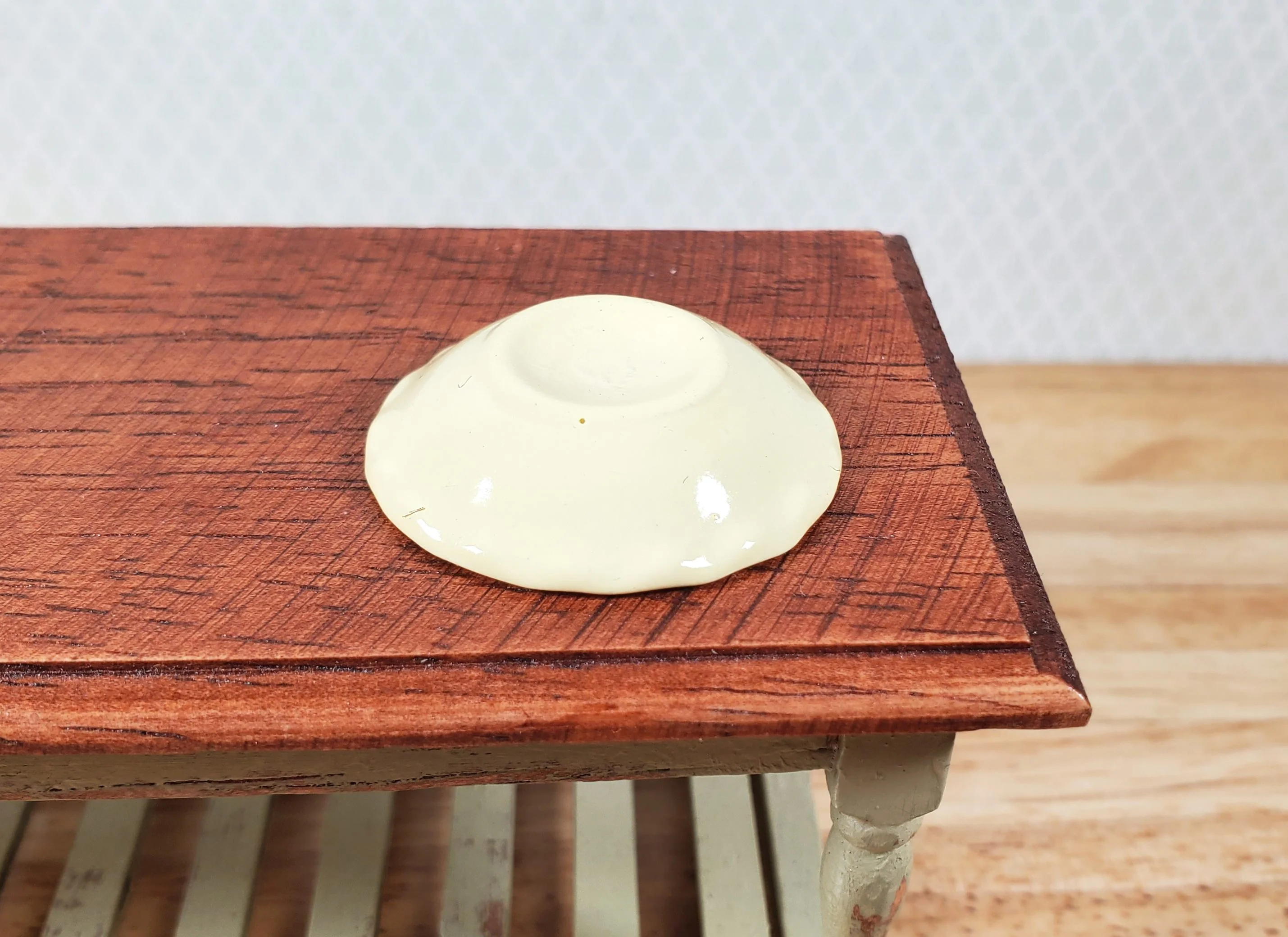 Dollhouse Pie Plate Ceramic Pale Yellow 1:6 Scale Miniature Kitchen Accessory
