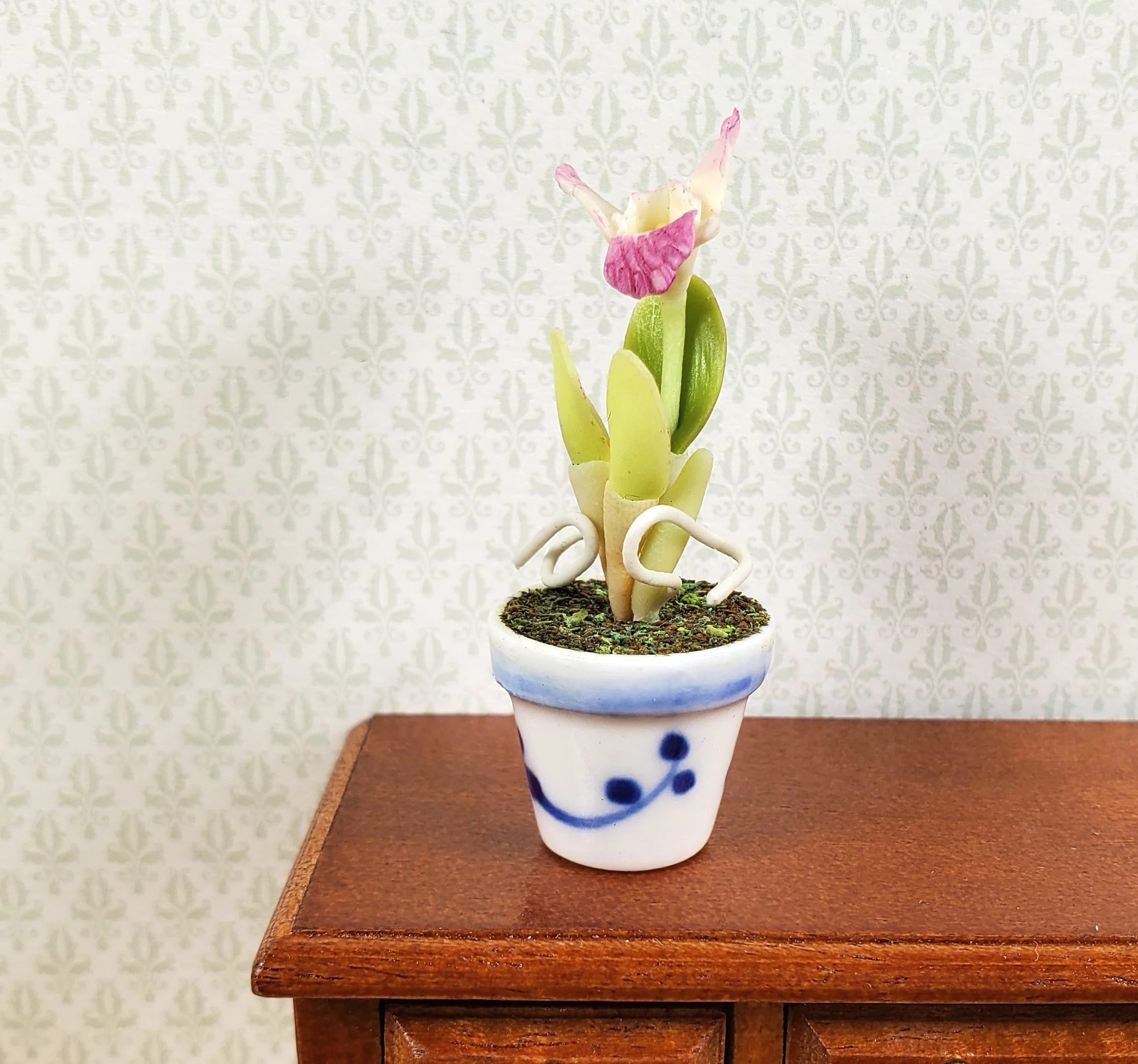 Dollhouse Pink and White Orchid in a Blue & White Ceramic Pot 1:12 Scale - Image 2