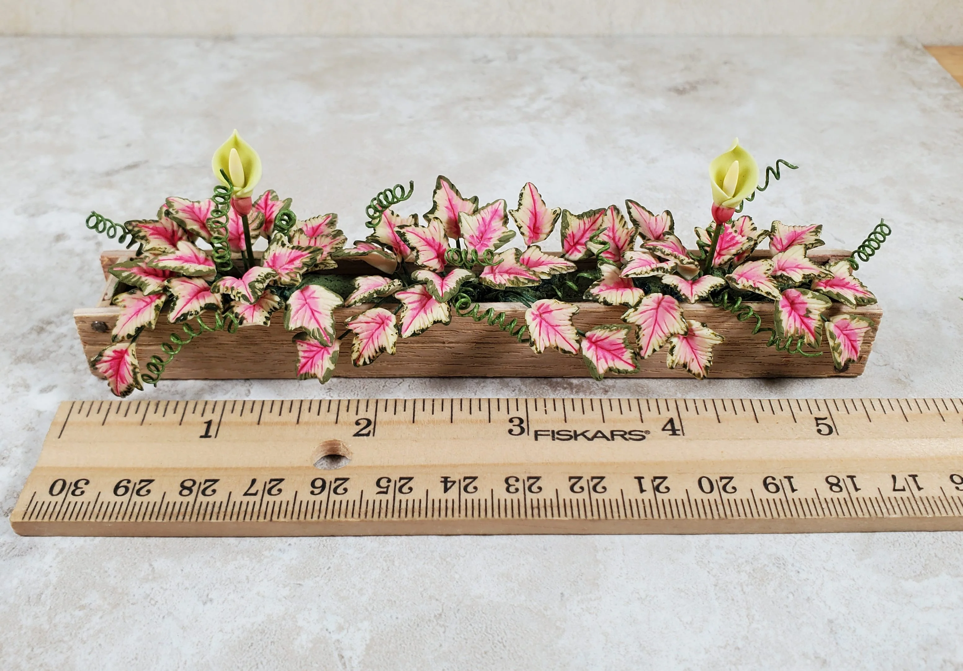 Dollhouse Pink Caladium in a 5.25" Window Box Planter 1:12 Scale Miniature - Image 3
