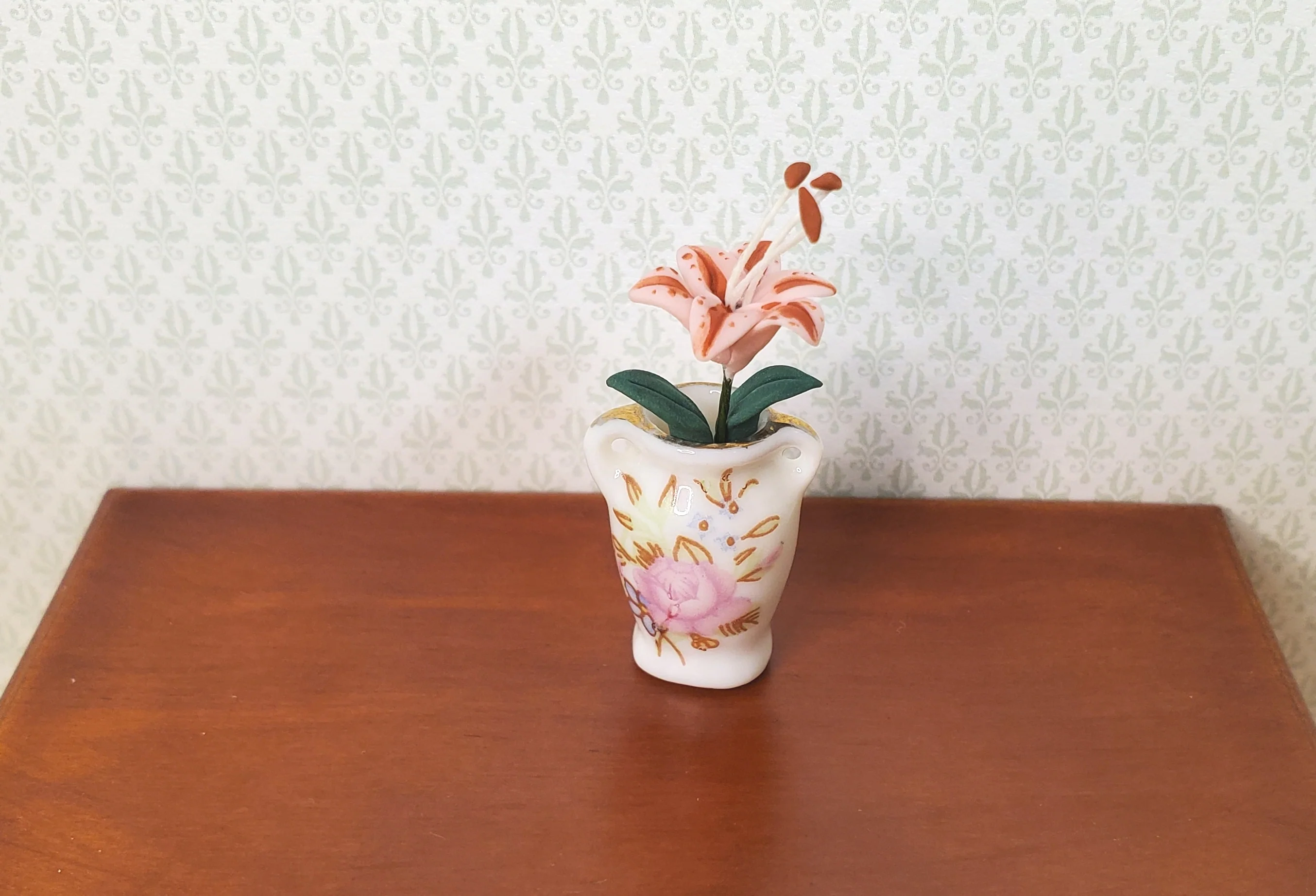 Dollhouse Pink & Red Tiger Lily Single Stem with Foliage 1:12 Scale Miniature - Image 2