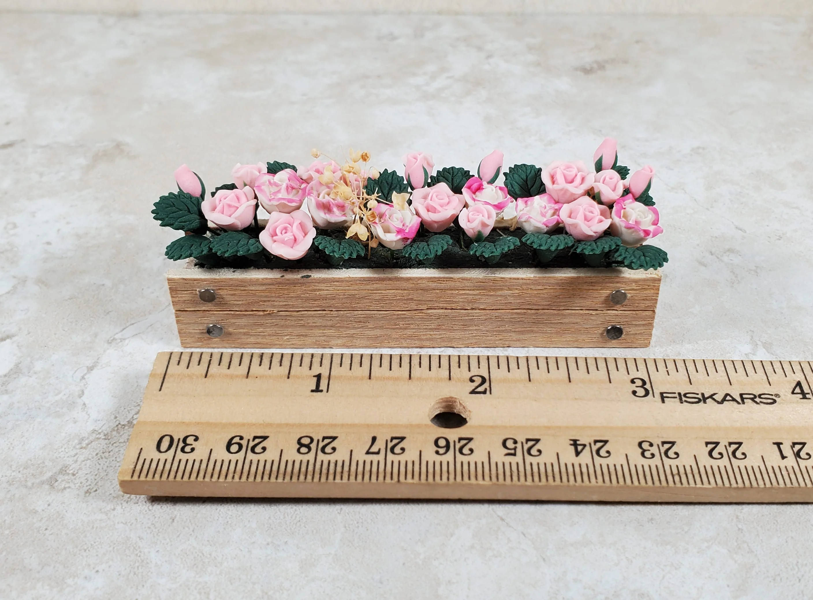 Dollhouse Pink Roses in a 3.25" Window Box Planter 1:12 Scale Miniature - Image 3