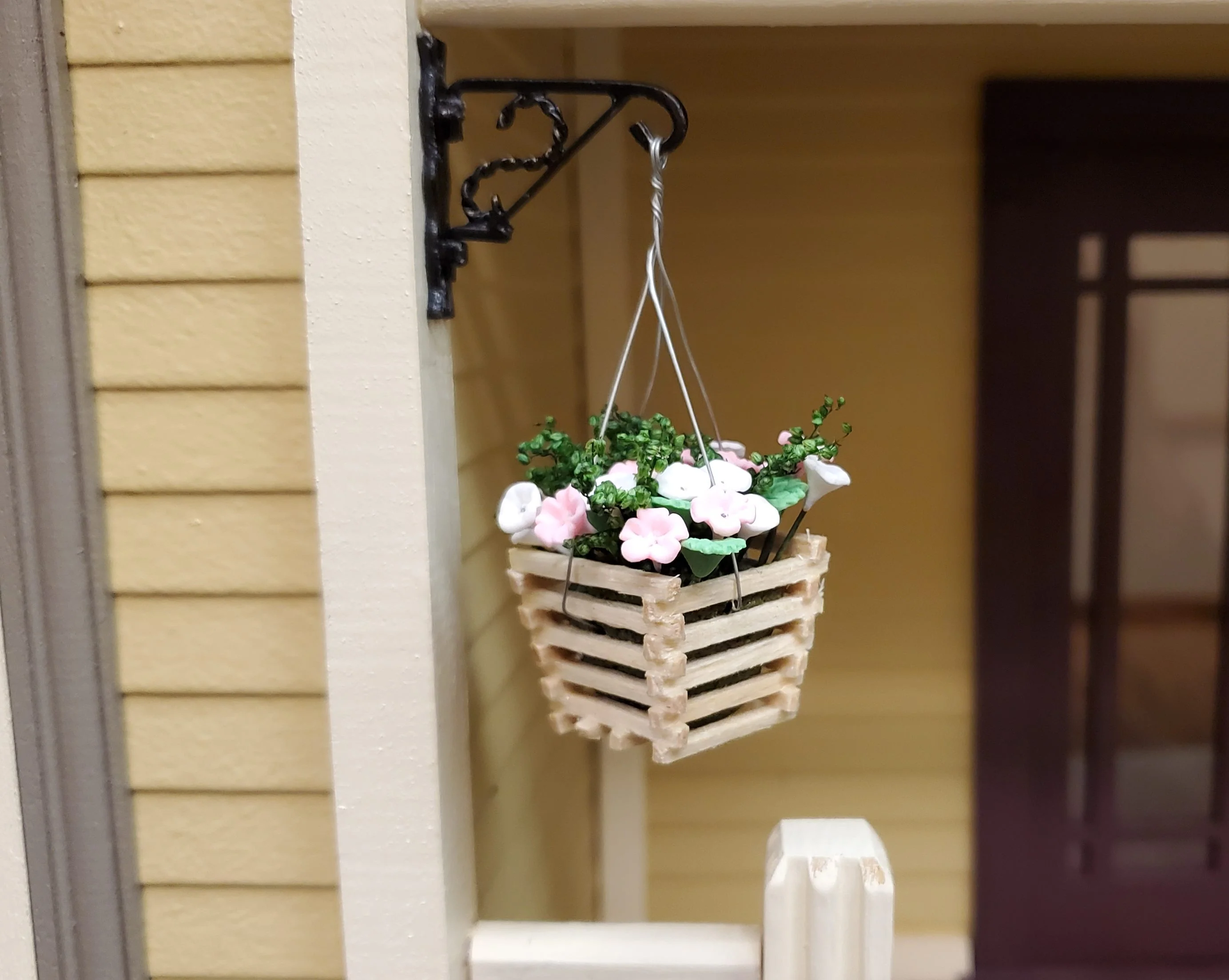 Dollhouse Pink & White Flowers in a Wood Hanging Planter 1:12 Scale Miniature - Image 3