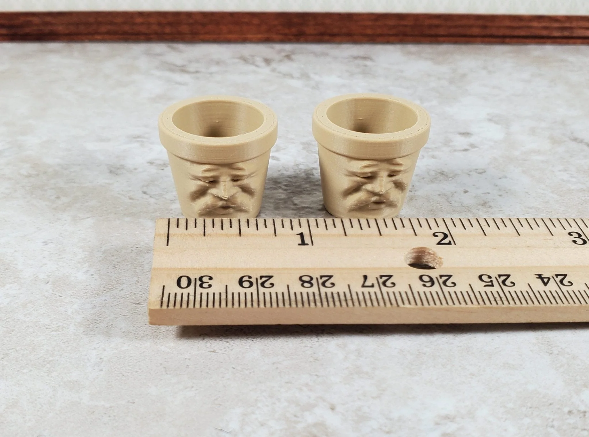 Dollhouse Planters Pots with Faces Set of 2 1:12 Scale Miniature Garden Decor - Image 5