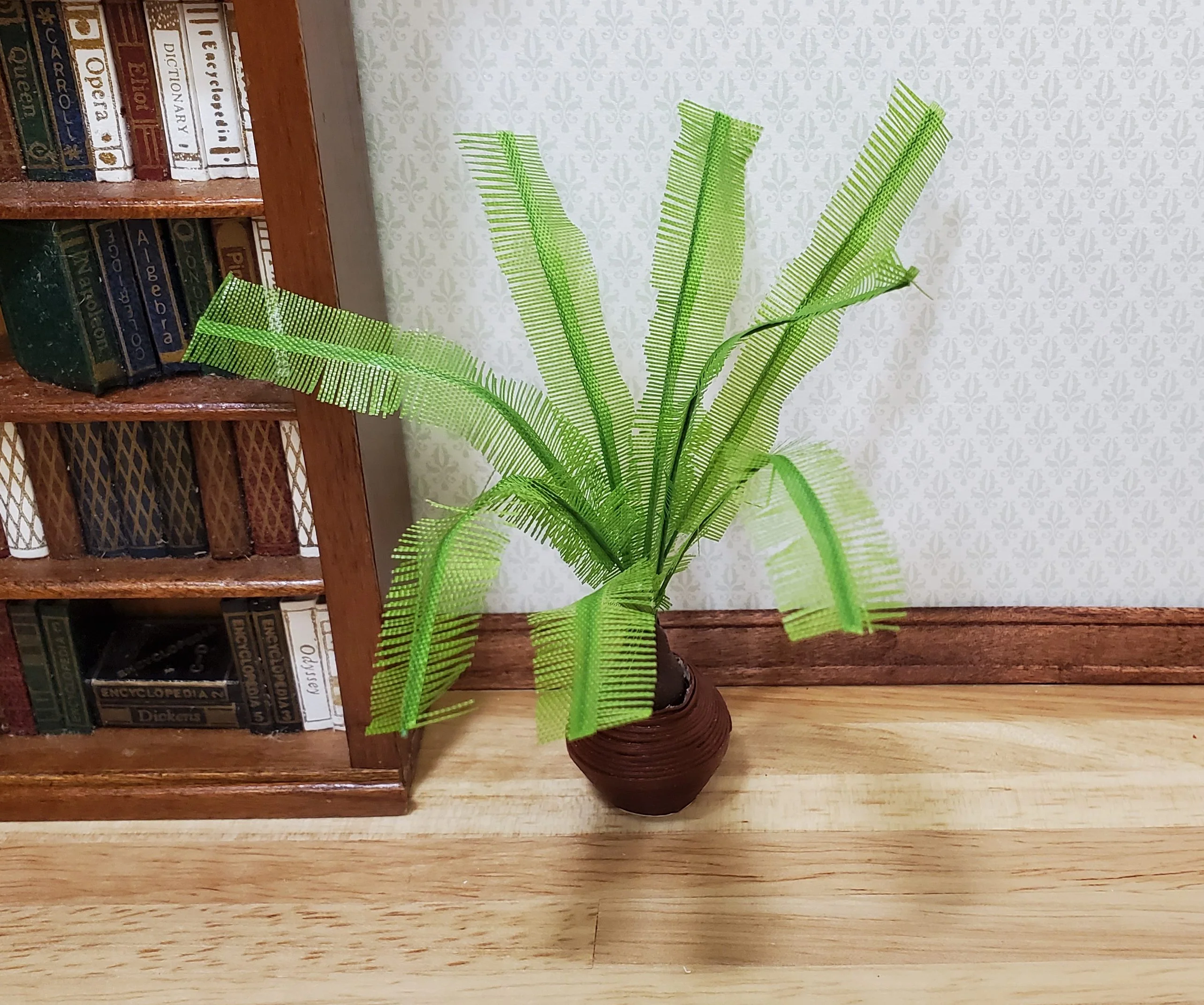 Dollhouse Potted Sago Palm in Brown Clay Pot 1:12 Scale Miniature Houseplant - Image 2