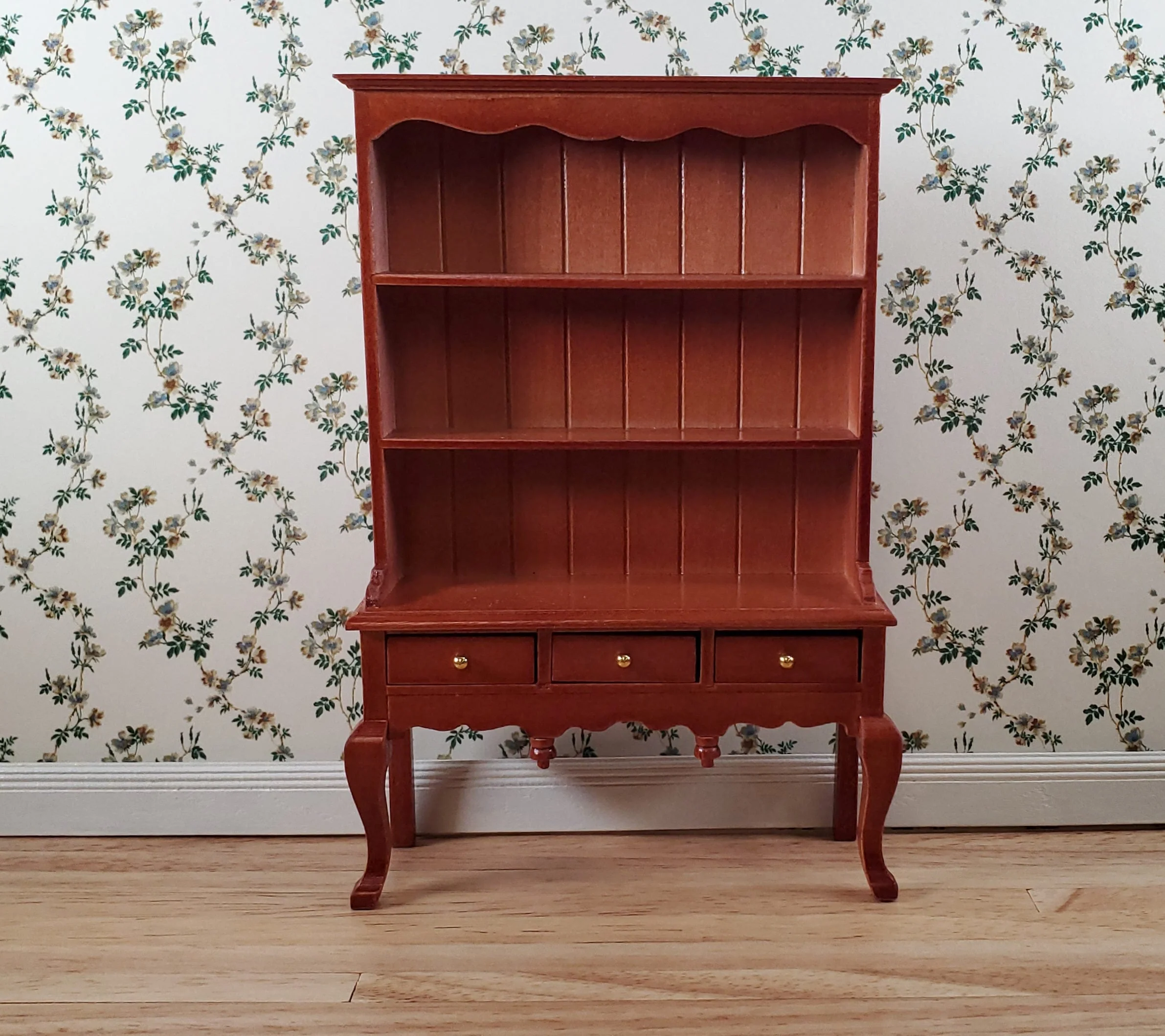 Dollhouse Kitchen Cupboard Hutch Queen Anne Style 1:12 Scale Miniature Furniture - Image 2