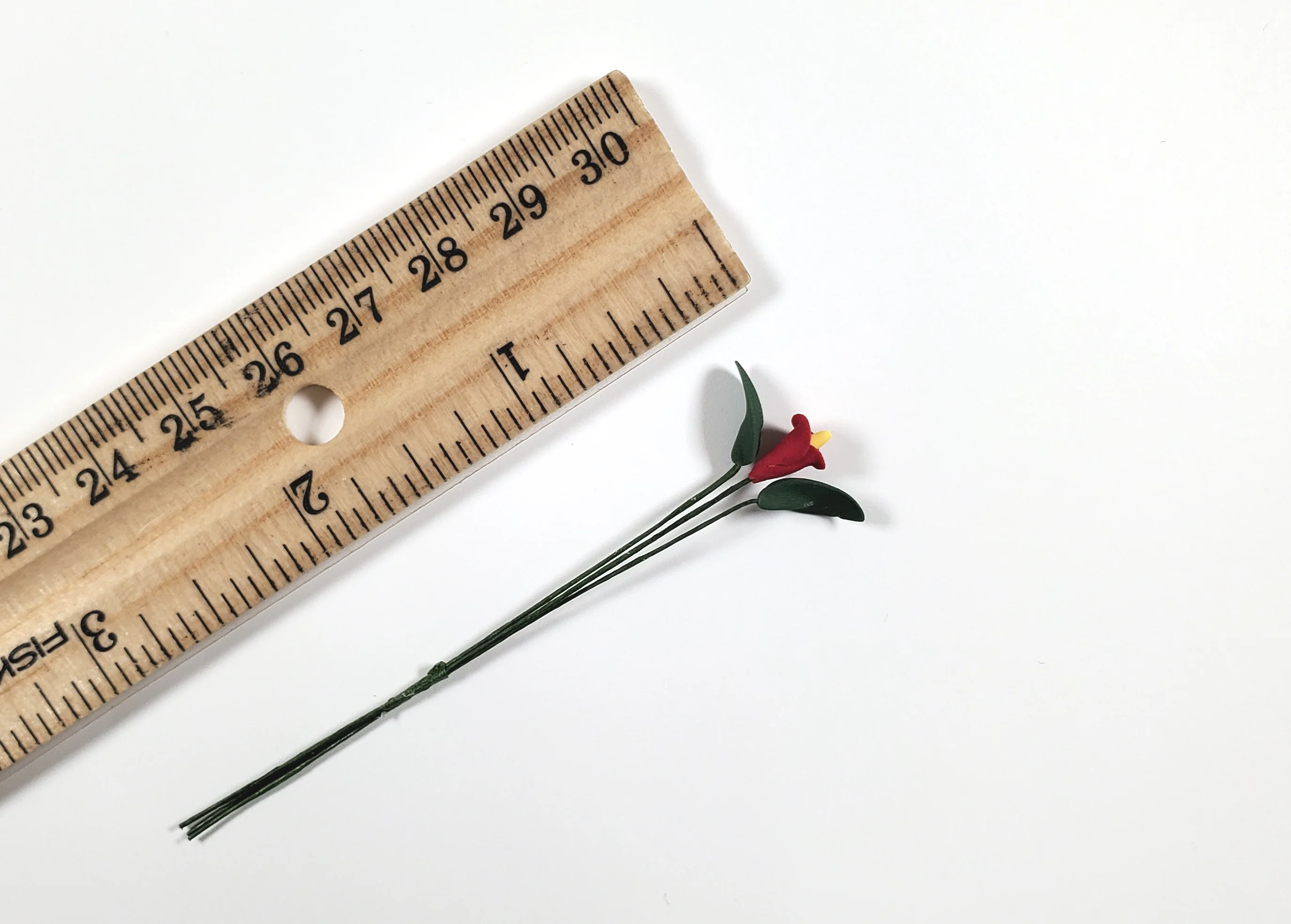Dollhouse Red Calla Lily Single Stem with Foliage 1:12 Scale Miniature - Image 3