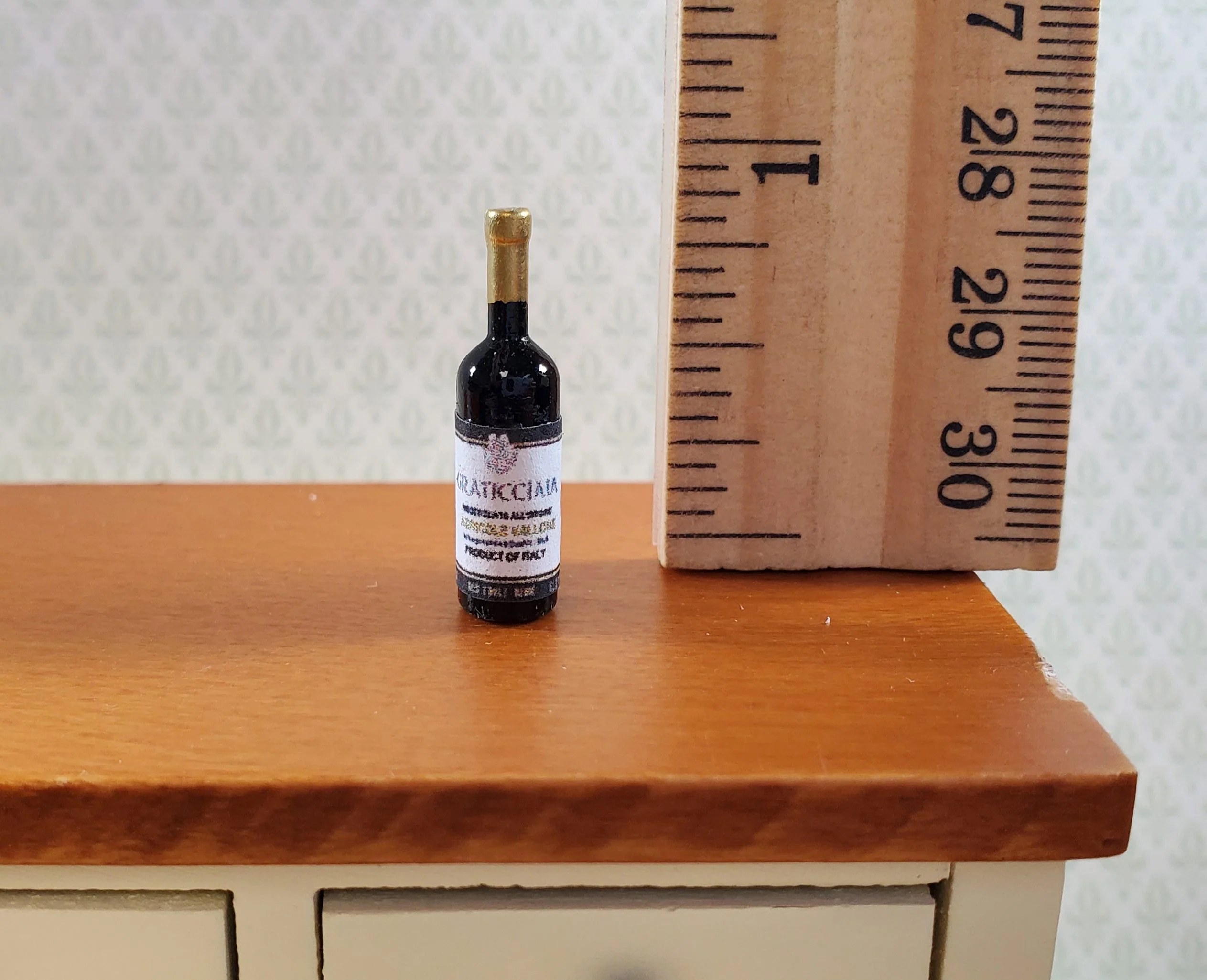 Dollhouse Red Italian Wine Bottle 1:12 Scale Miniature Kitchen Food & Drink - Image 3