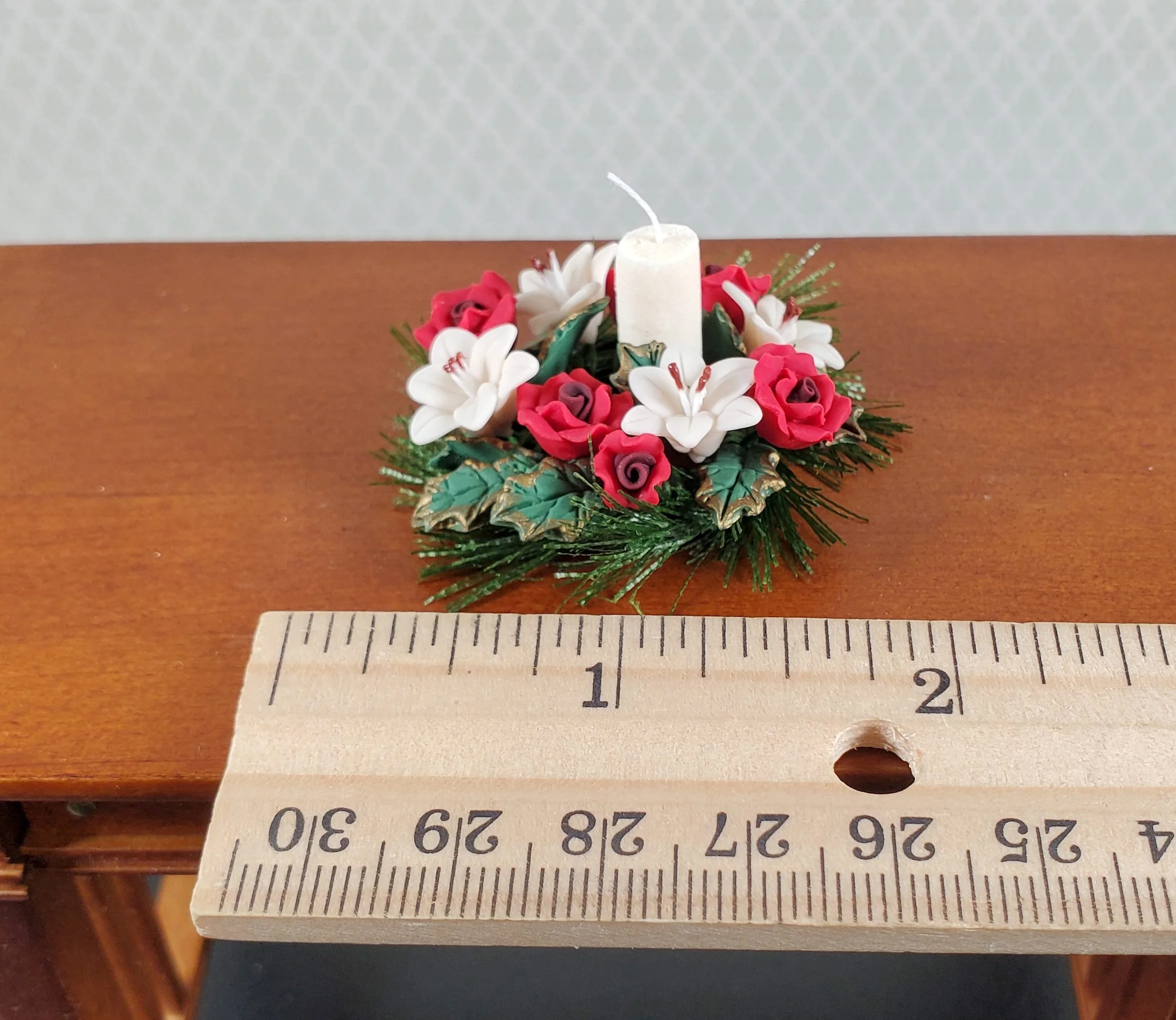 Dollhouse Red Roses & White Lilies Centerpiece with Candle 1:12 Scale Miniature - Image 3