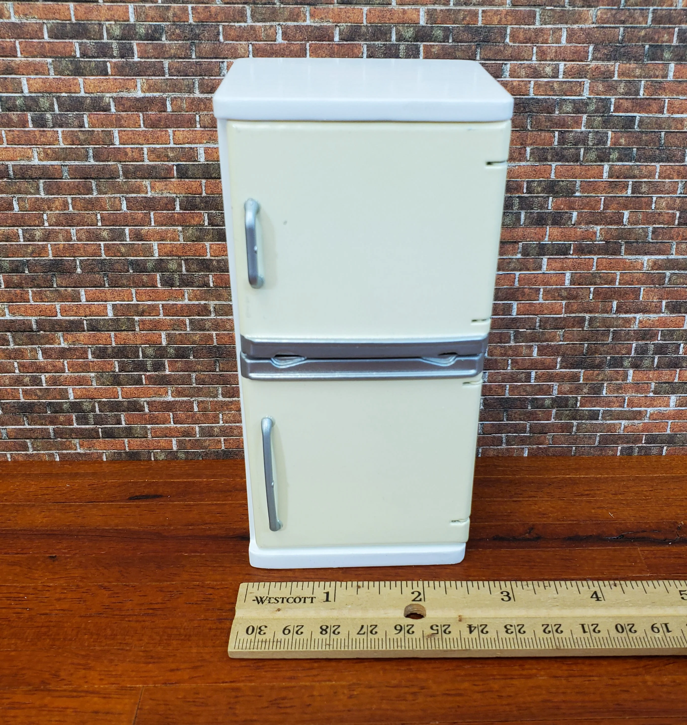 Dollhouse Refrigerator 2 Door Fridge Cream & White Retro Style 1:12 Scale Wood Furniture - Image 5
