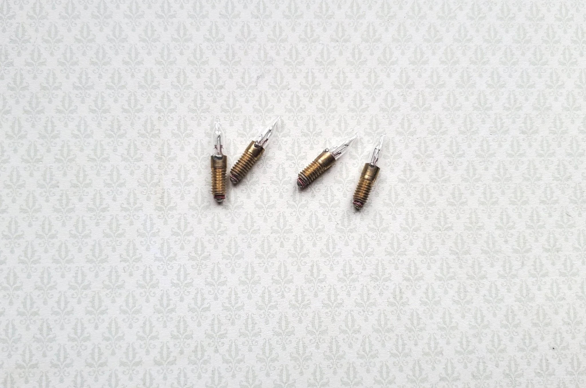 Dollhouse Replacement Bulbs Candle Tip Bulbs Set of 4 Replacements MH611 Miniatures