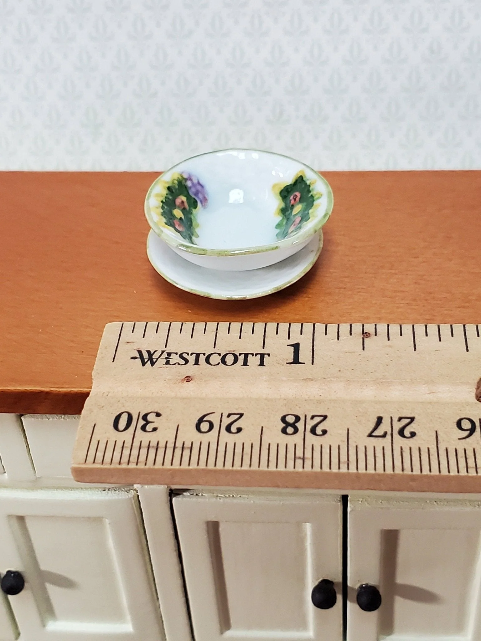 Dollhouse Serving Bowl with Plate Ceramic 1:12 Scale by Falcon Miniatures - Image 5