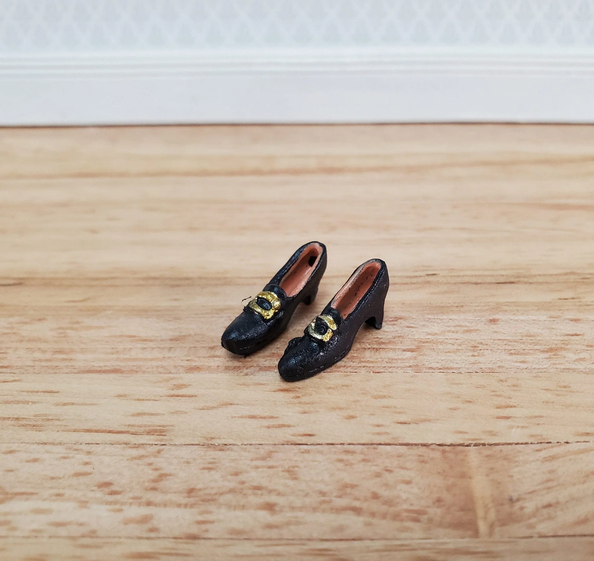 Dollhouse Shoes Pumps Black with Gold Buckles Cast Resin 1:12 Scale Miniature