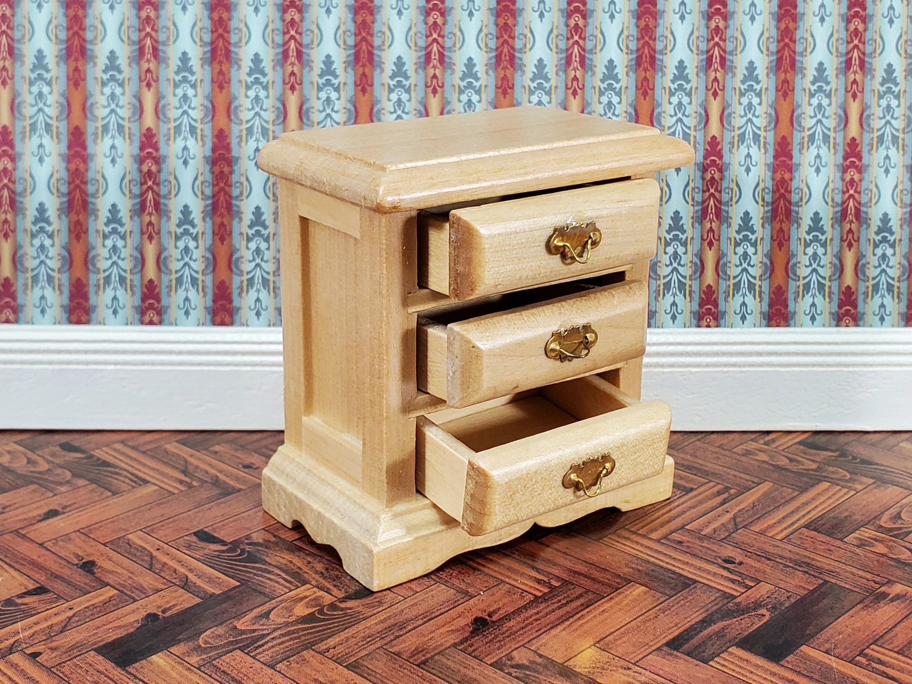 Dollhouse Side Table or Nightstand with 3 Drawers Light Oak 1:12 Scale Miniature Furniture - Image 2