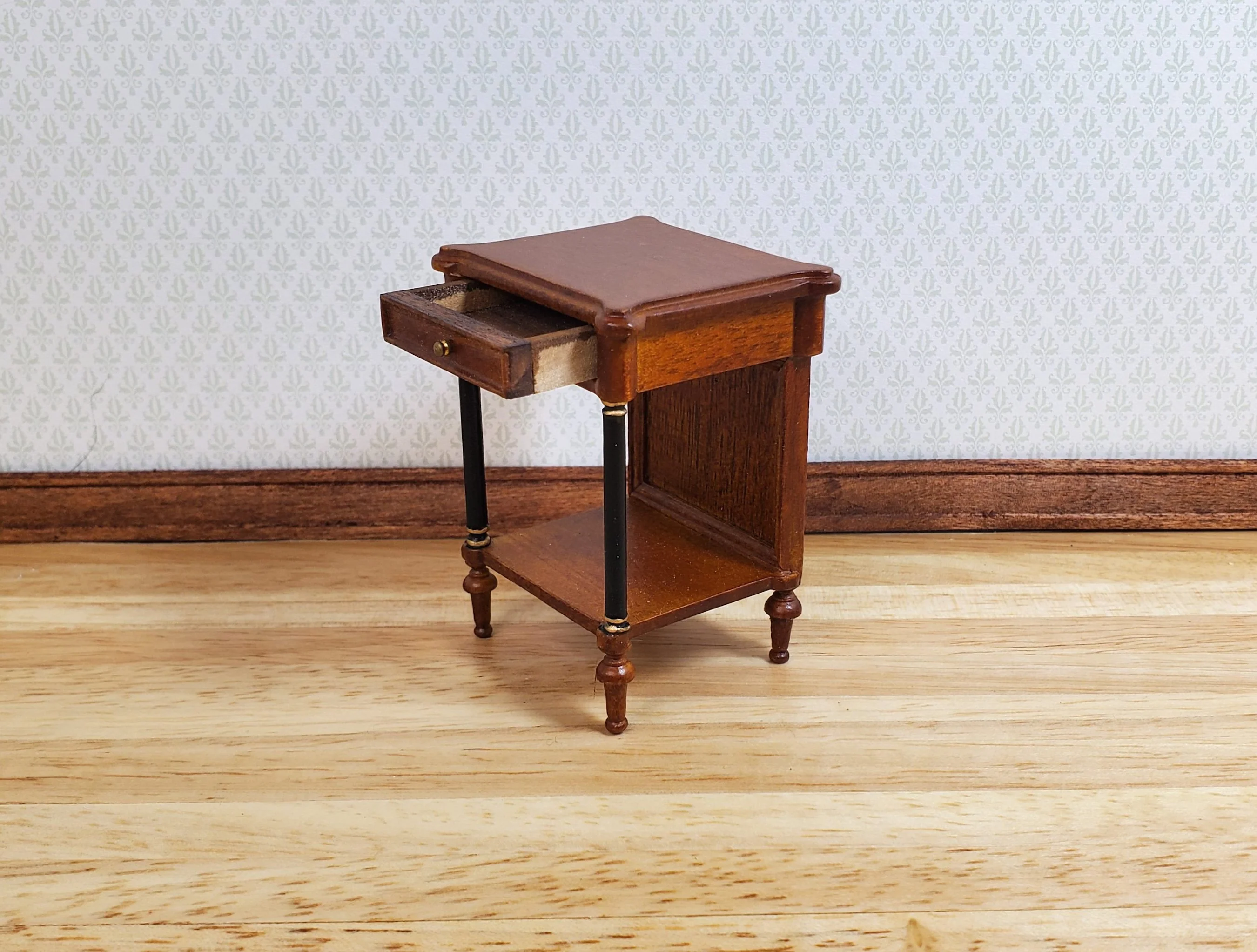 Dollhouse Side Table with Drawer Regency Style 1:12 Scale Hansson's Miniatures - Image 3