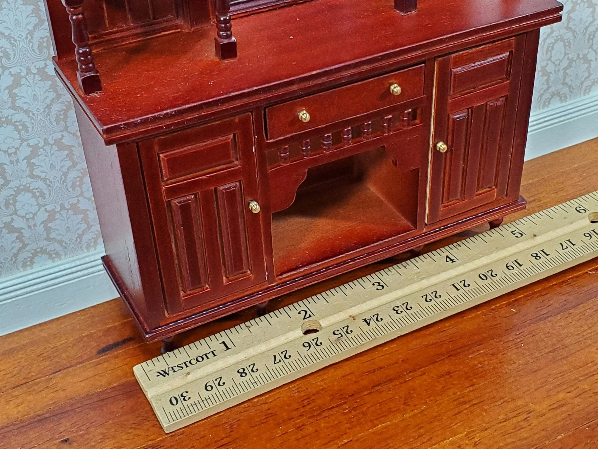 Dollhouse Sideboard with Mirror Ornate Mahogany Finish 1:12 Scale Miniature Furniture - Image 6