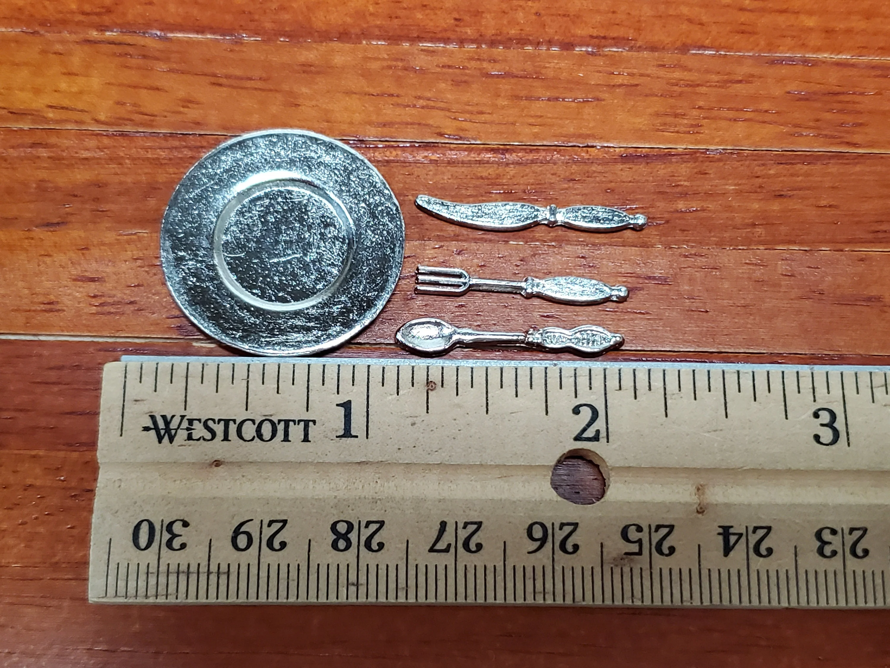 Dollhouse Silver Plates and Silverware Place Settings x4 1:12 Scale Miniatures - Image 4
