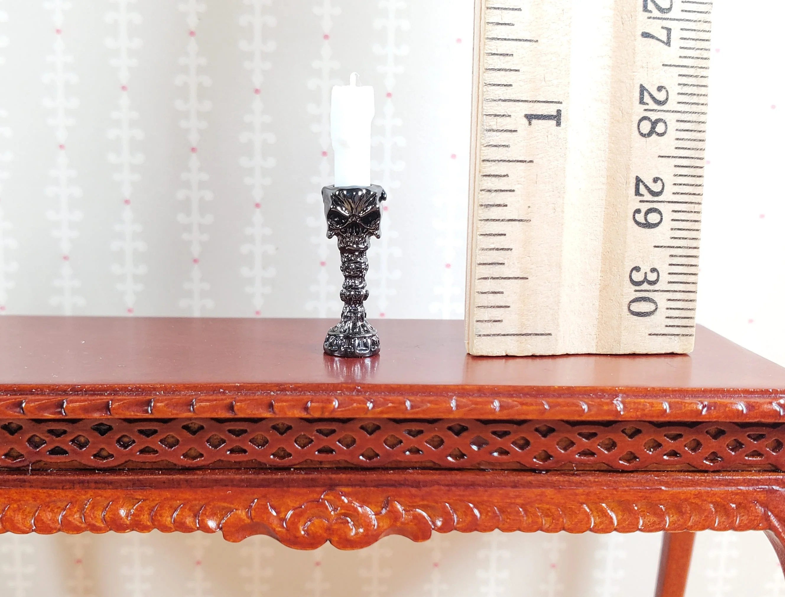 Dollhouse Skull Candlestick Silver Chrome Finish Metal 1:12 Scale 3/4" Tall - Image 3