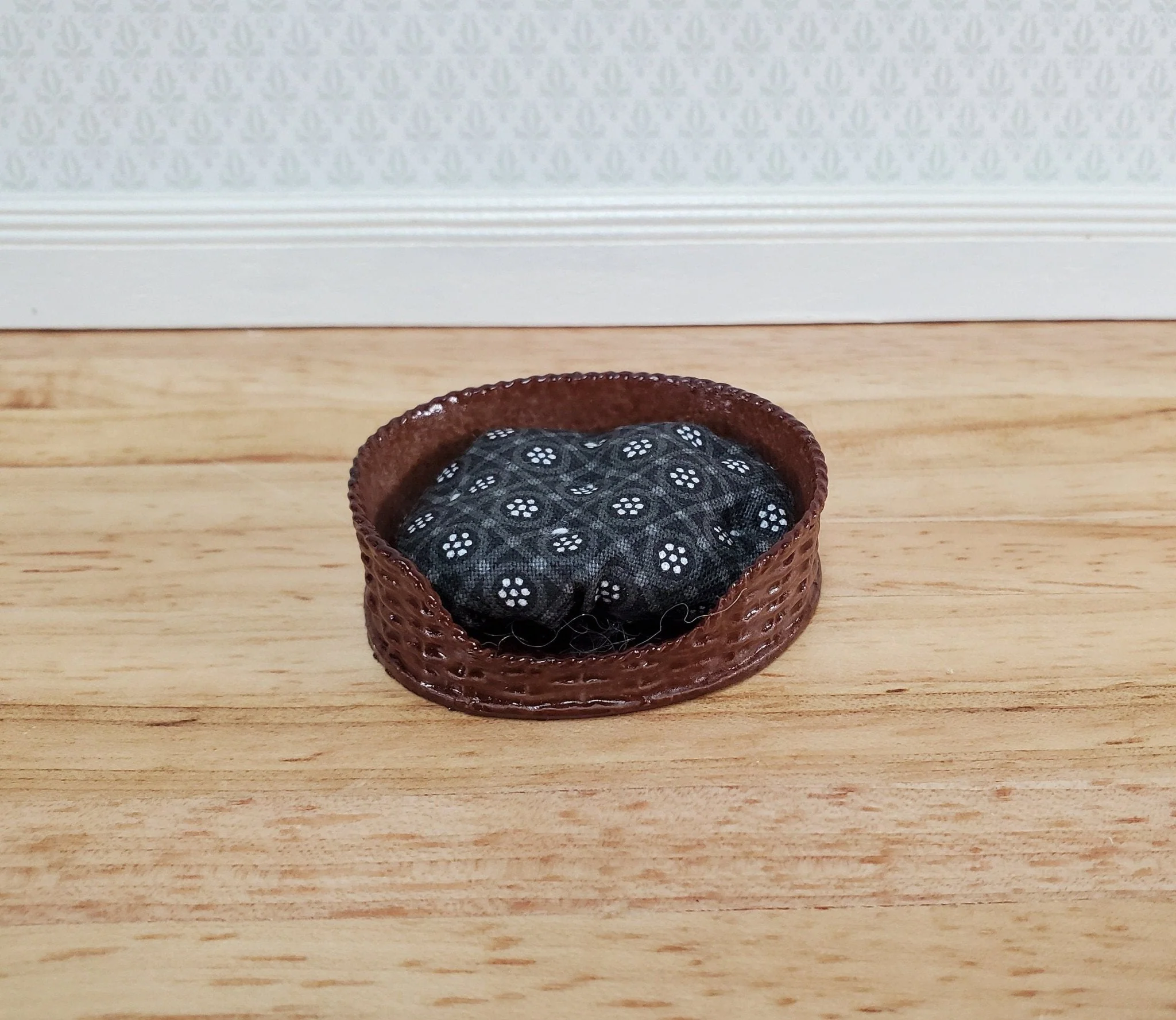 Dollhouse Small Pet Bed Cat or Small Dog with Mattress 1:12 Scale Miniature