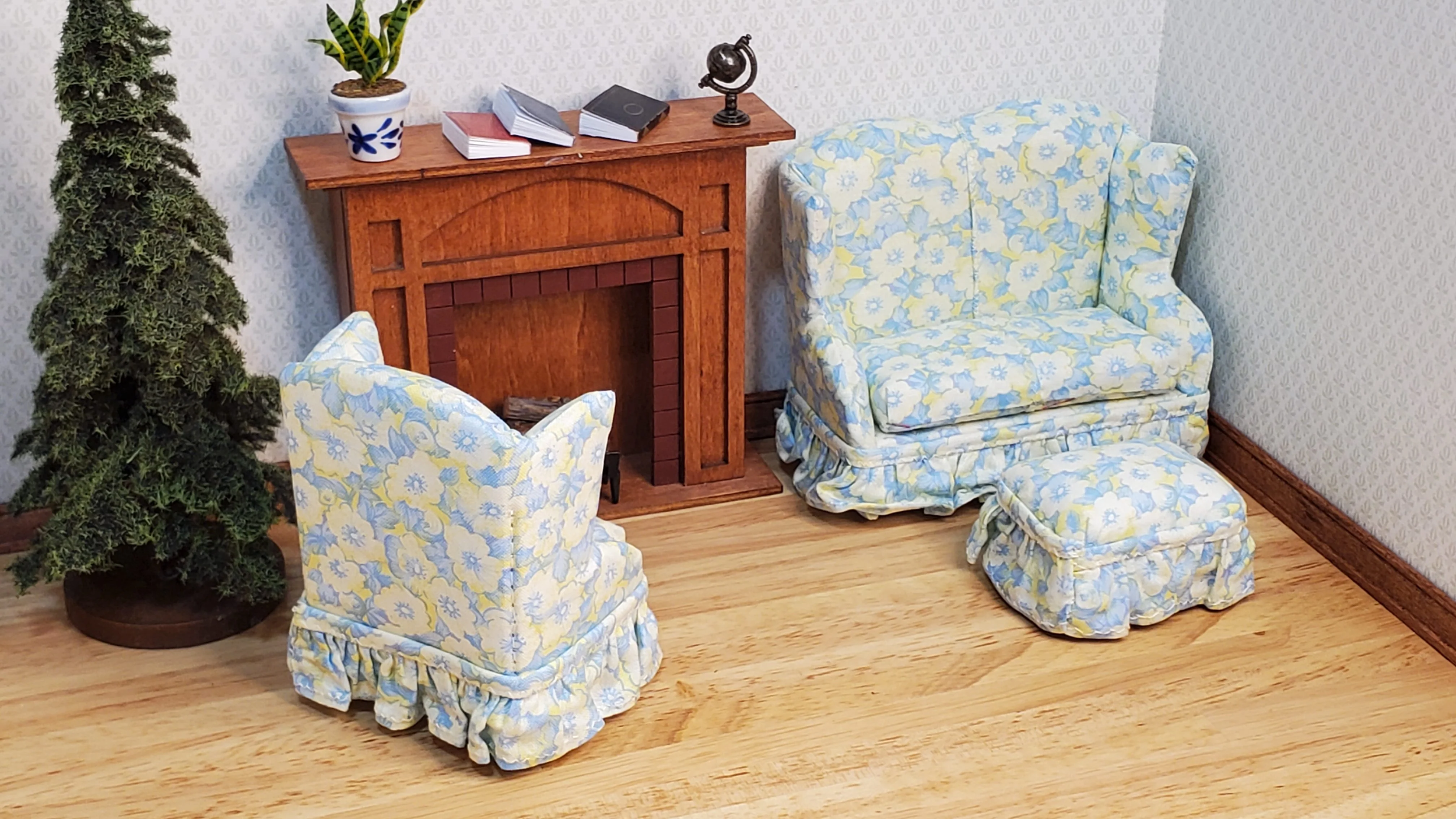 Dollhouse Small Sofa Chair Ottoman Blue White Yellow 1:12 Scale Miniature Furniture - Image 2