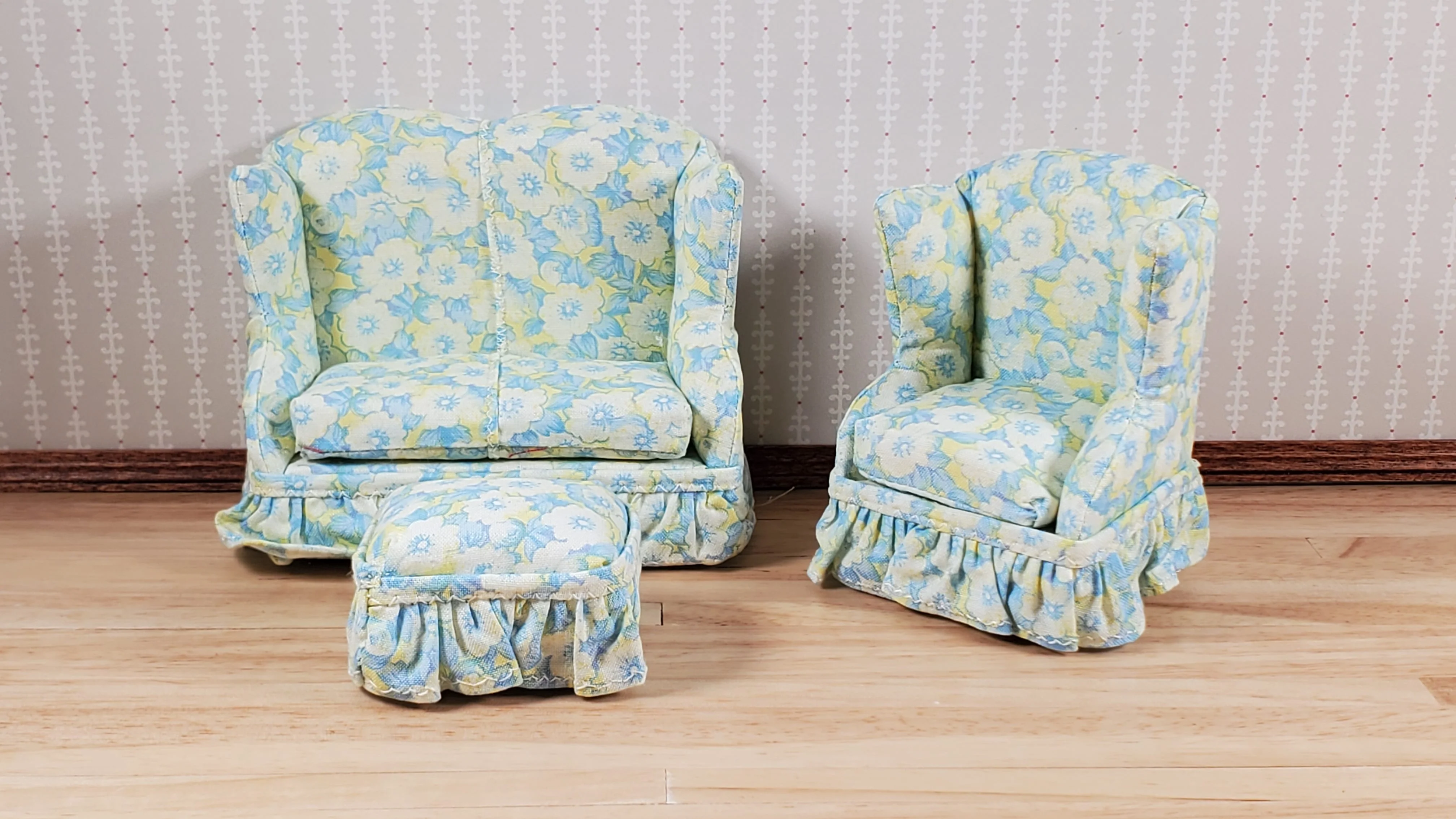 Dollhouse Small Sofa Chair Ottoman Blue White Yellow 1:12 Scale Miniature Furniture - Image 4