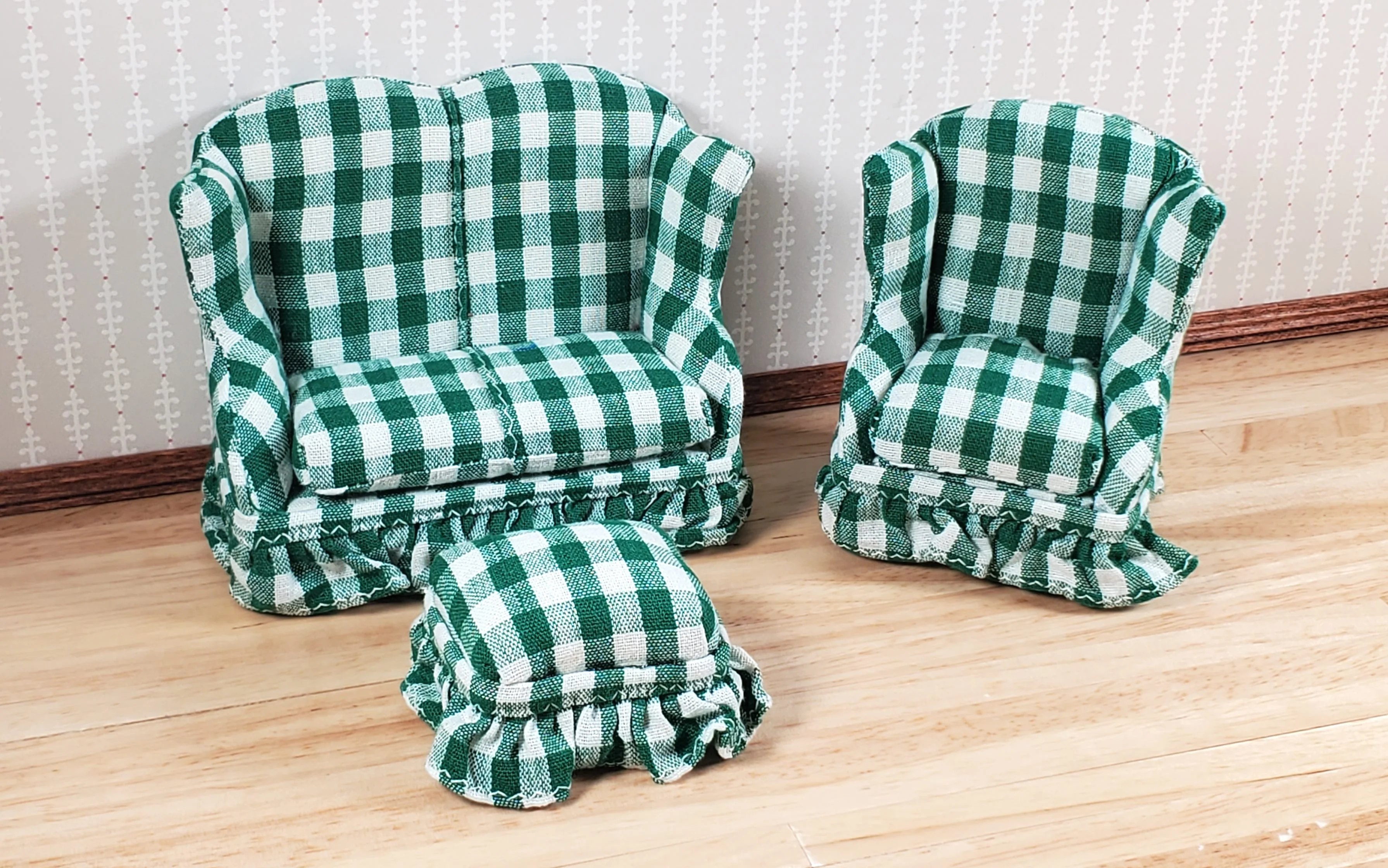 Dollhouse Small Sofa Chair Ottoman Green Plaid 1:12 Scale Miniature Furniture