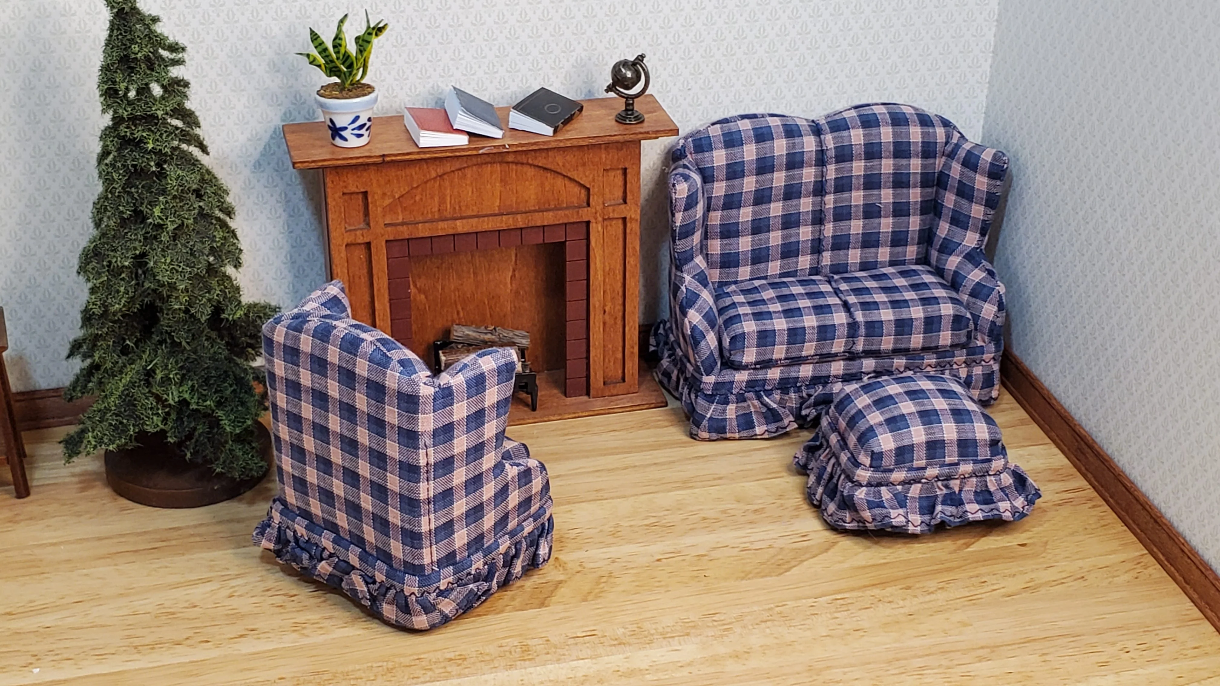Dollhouse Small Sofa Chair Ottoman Navy & Pink Plaid 1:12 Scale Miniature Furniture - Image 2