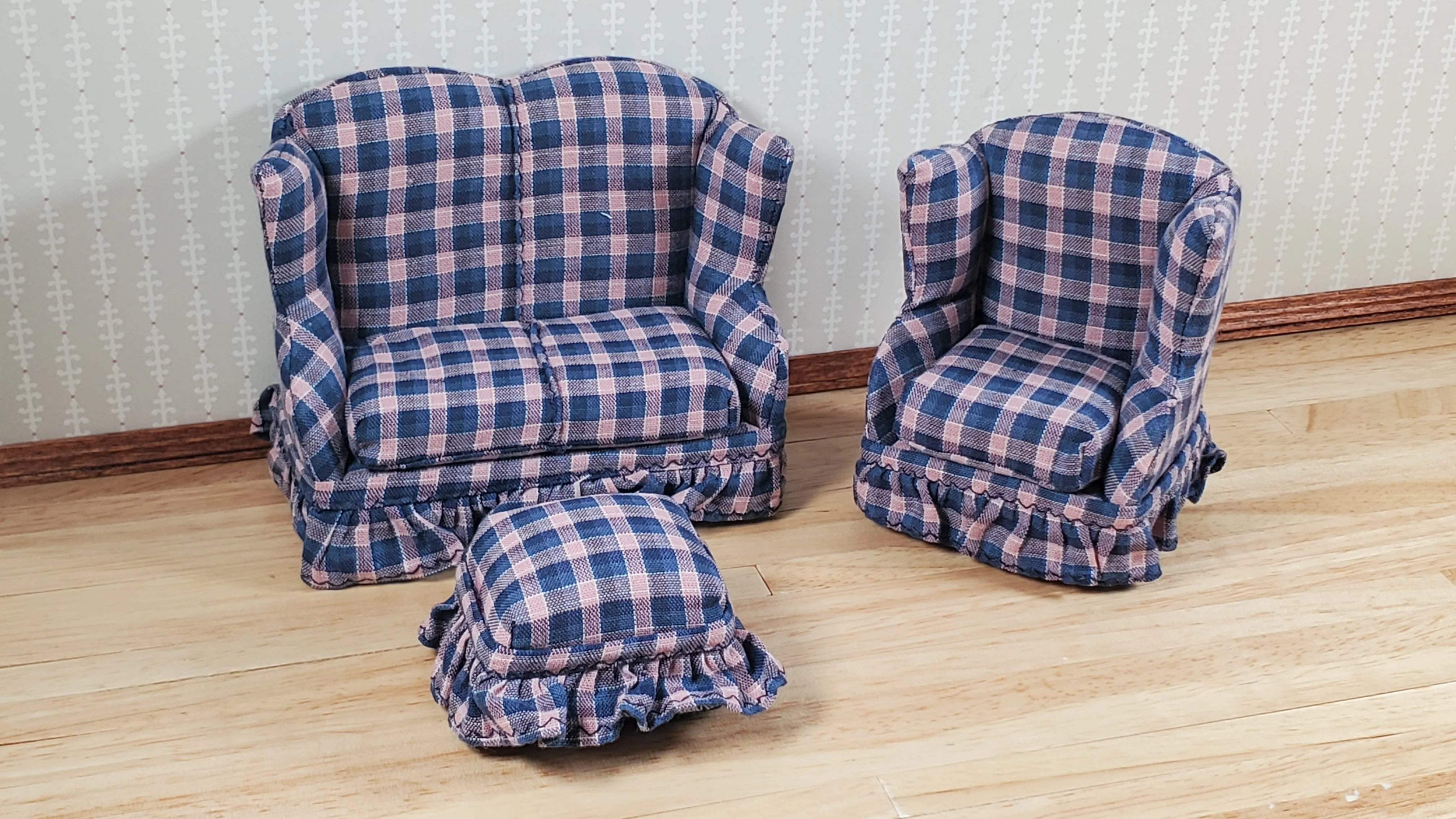 Dollhouse Small Sofa Chair Ottoman Navy & Pink Plaid 1:12 Scale Miniature Furniture - Image 4