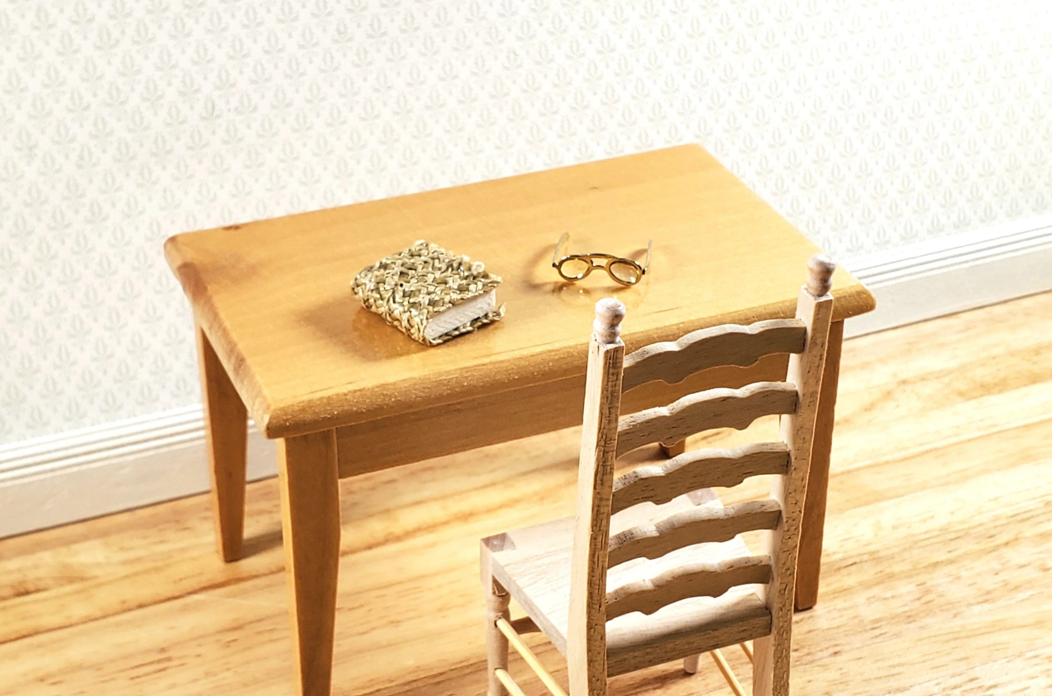 Dollhouse Small Table Kitchen Dining Room Light Oak 1:12 Scale Miniature - Image 3