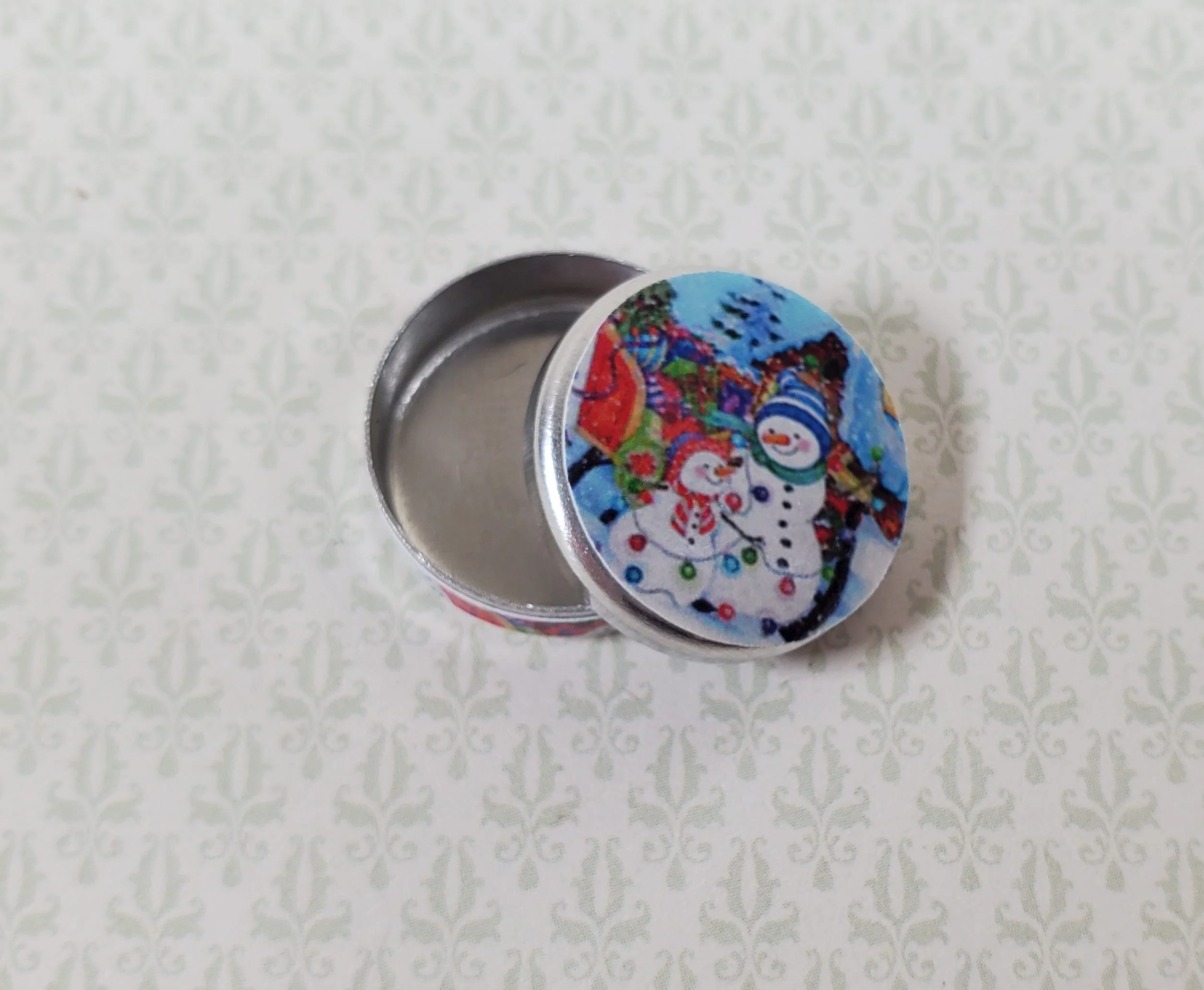 Dollhouse Snowmen Themed Cookie Tin Empty 1:12 Scale Miniature - Image 2