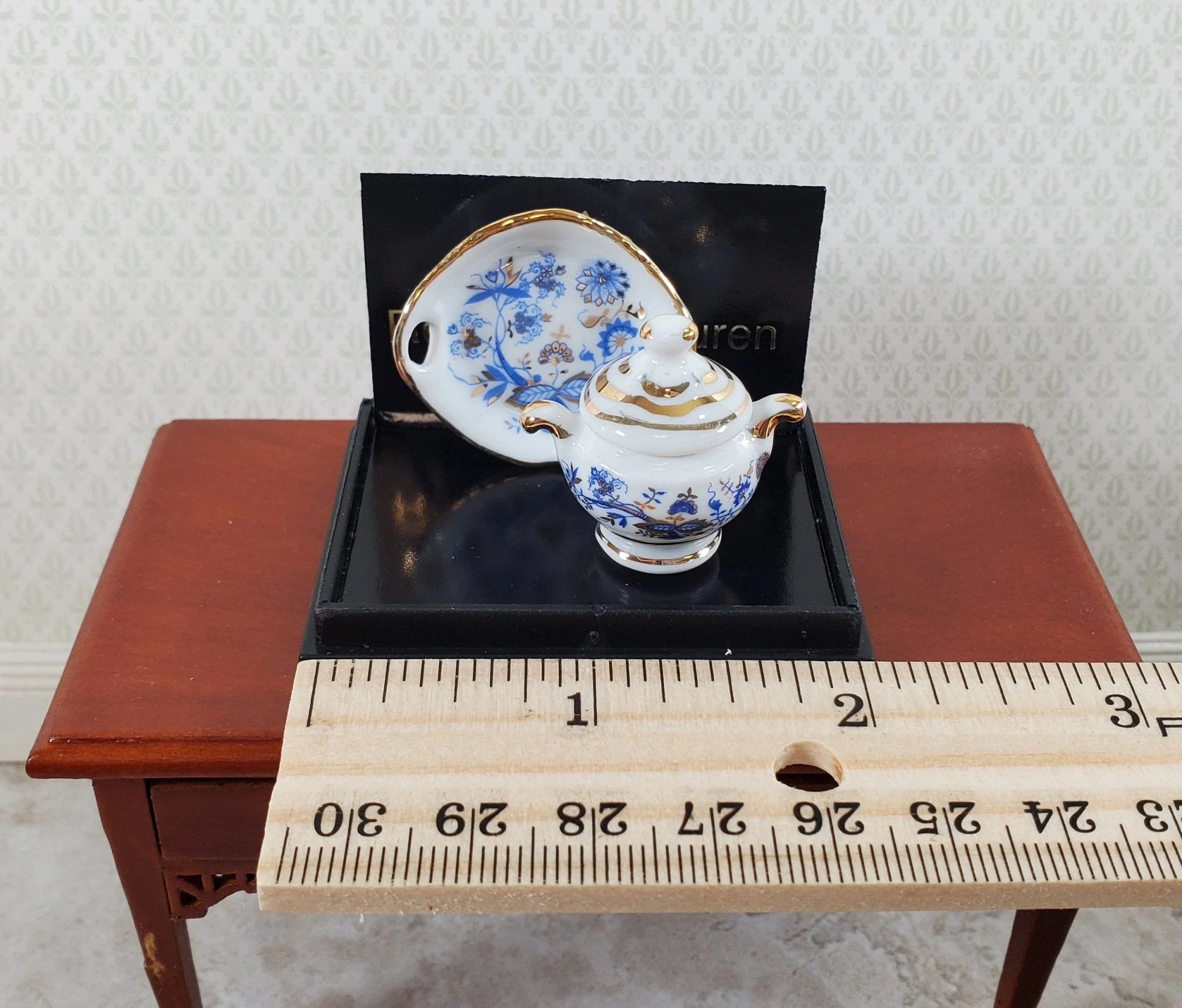 Dollhouse Soup Tureen with Platter by Reutter Porcelain Blue Onion Design 1:12 Scale - Image 3