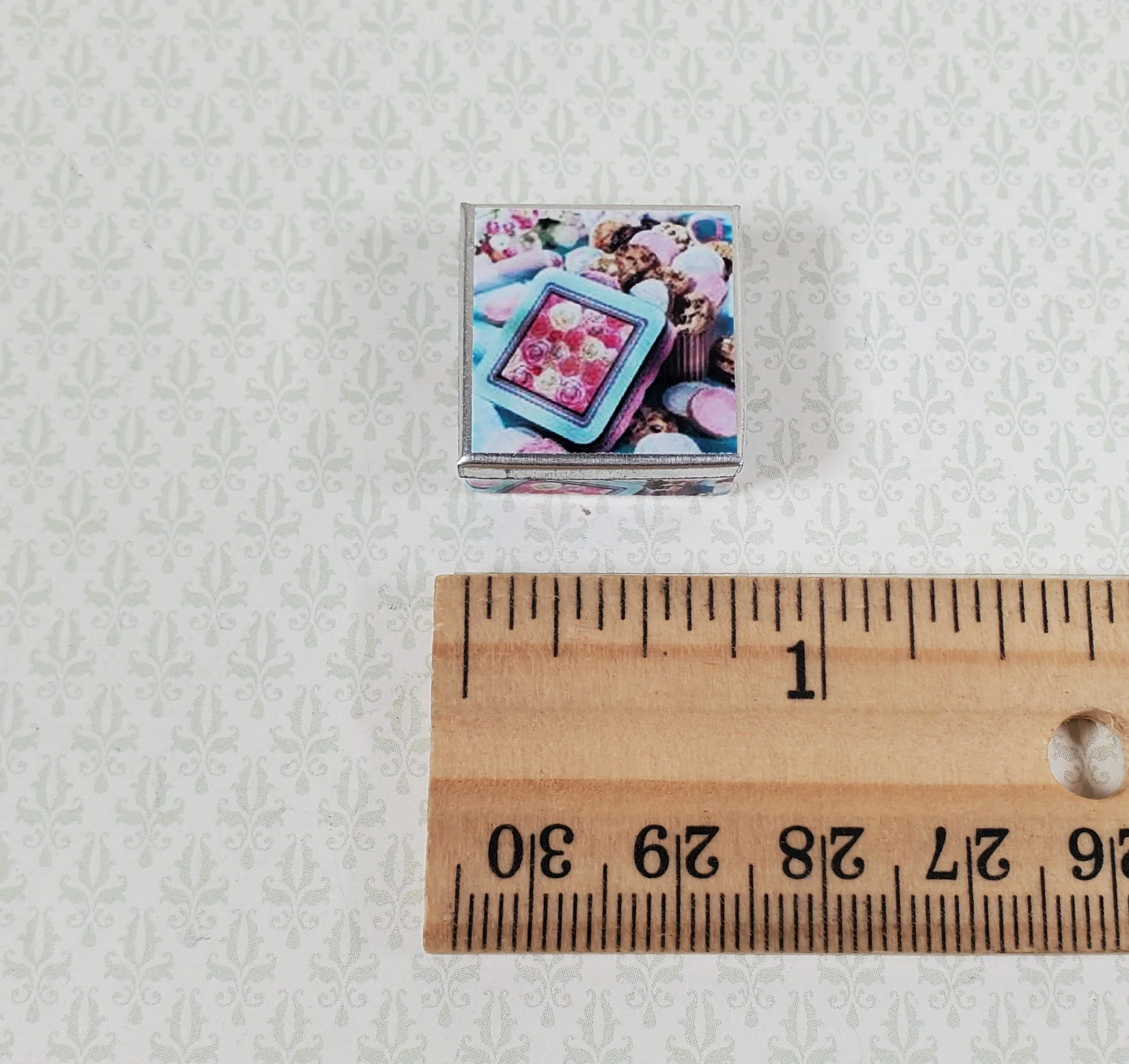 Dollhouse Square Sweets Tin Empty 1:12 Scale Miniature - Image 3