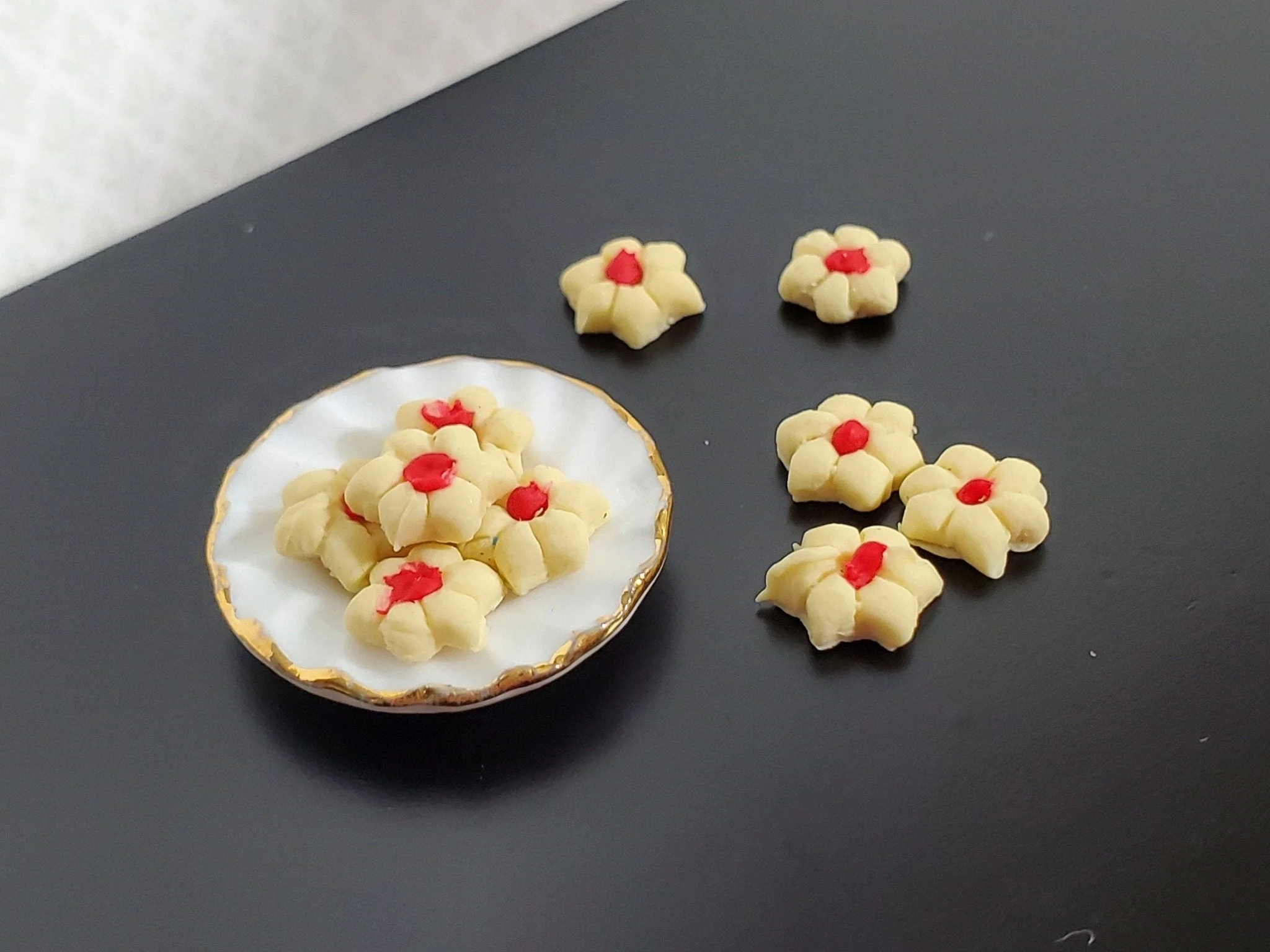 Dollhouse Star Cookies Set of 10 1:12 Scale Miniatures Food Groceries - Image 4