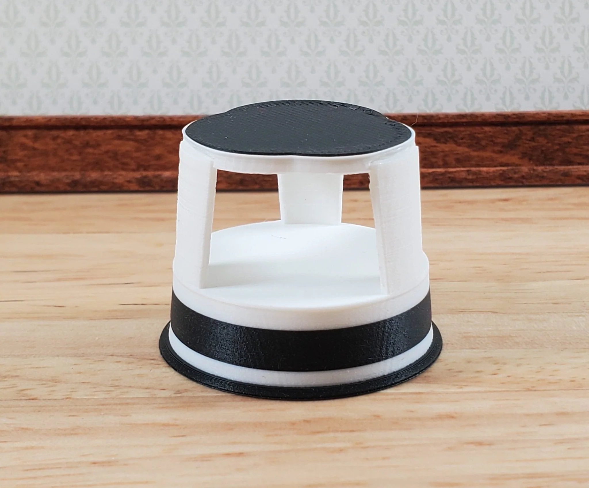 Dollhouse Step Stool Modern Style 1:12 Scale Miniature Black and White