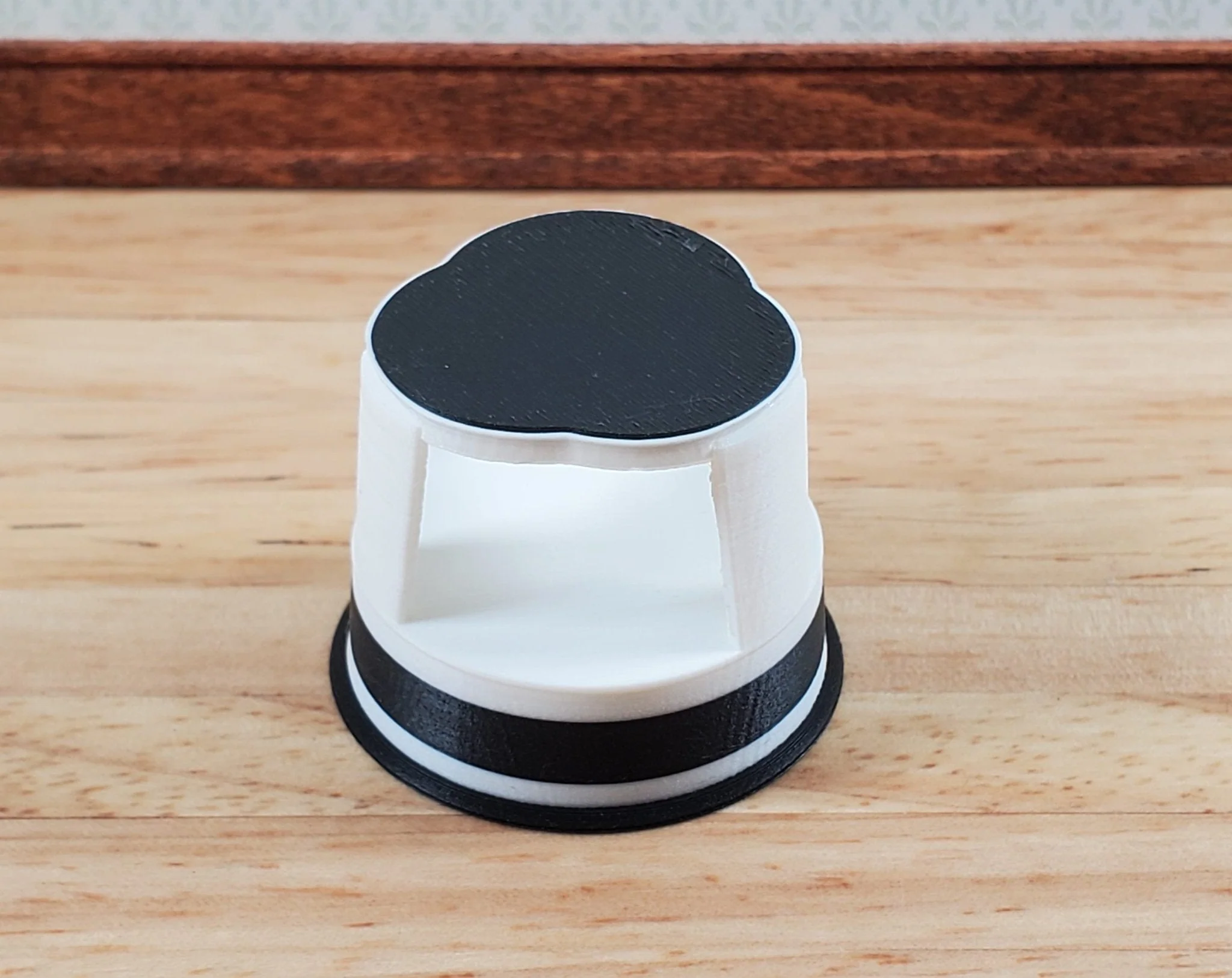 Dollhouse Step Stool Modern Style 1:12 Scale Miniature Black and White - Image 2