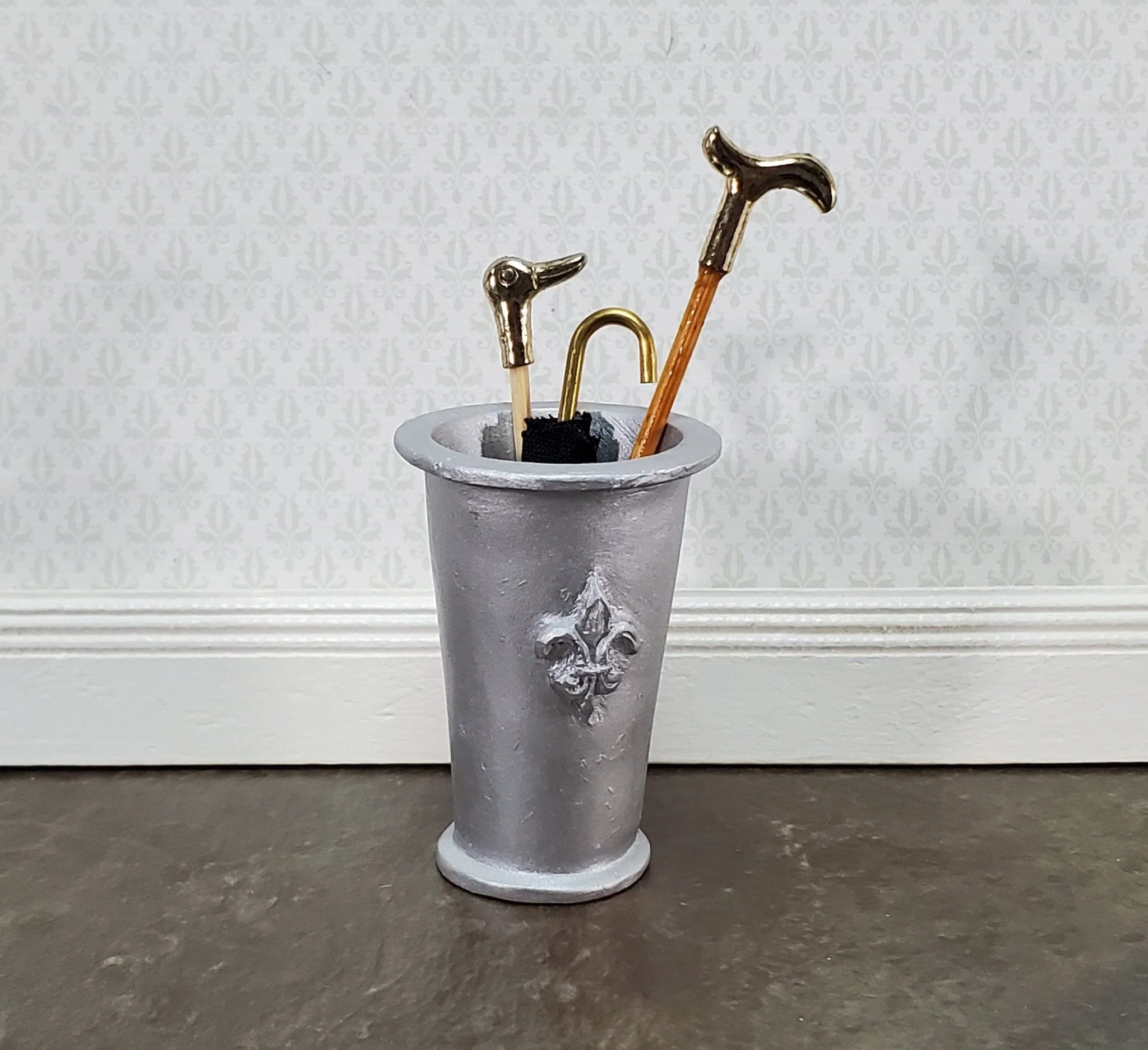 Dollhouse Tall Planter or Umbrella Cane Stand Silver 1:12 Scale Falcon Miniatures - Image 4