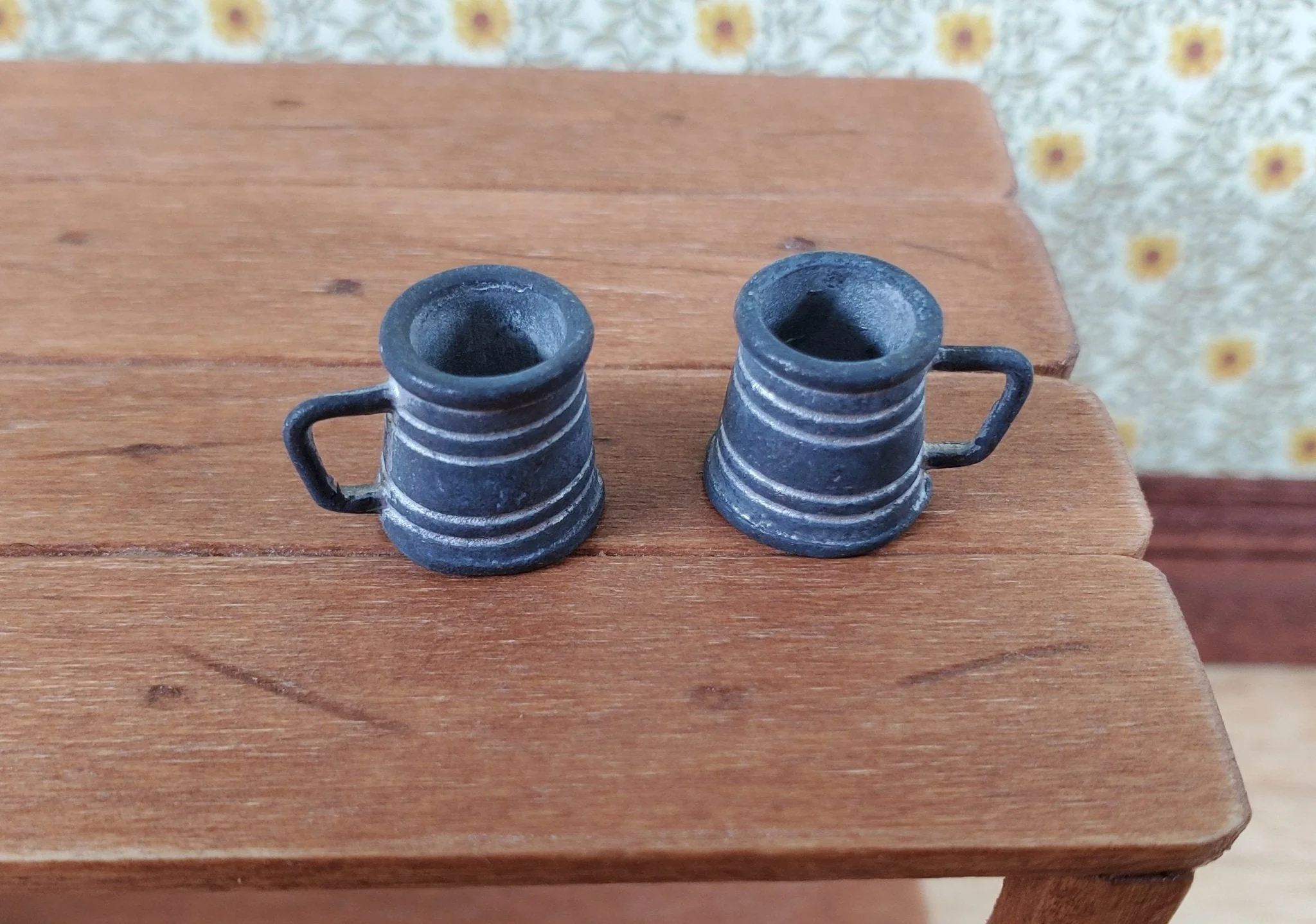 Dollhouse Tankard Half Pint Metal Mugs x2 1:12 Scale Miniature Vintage Style - Image 2