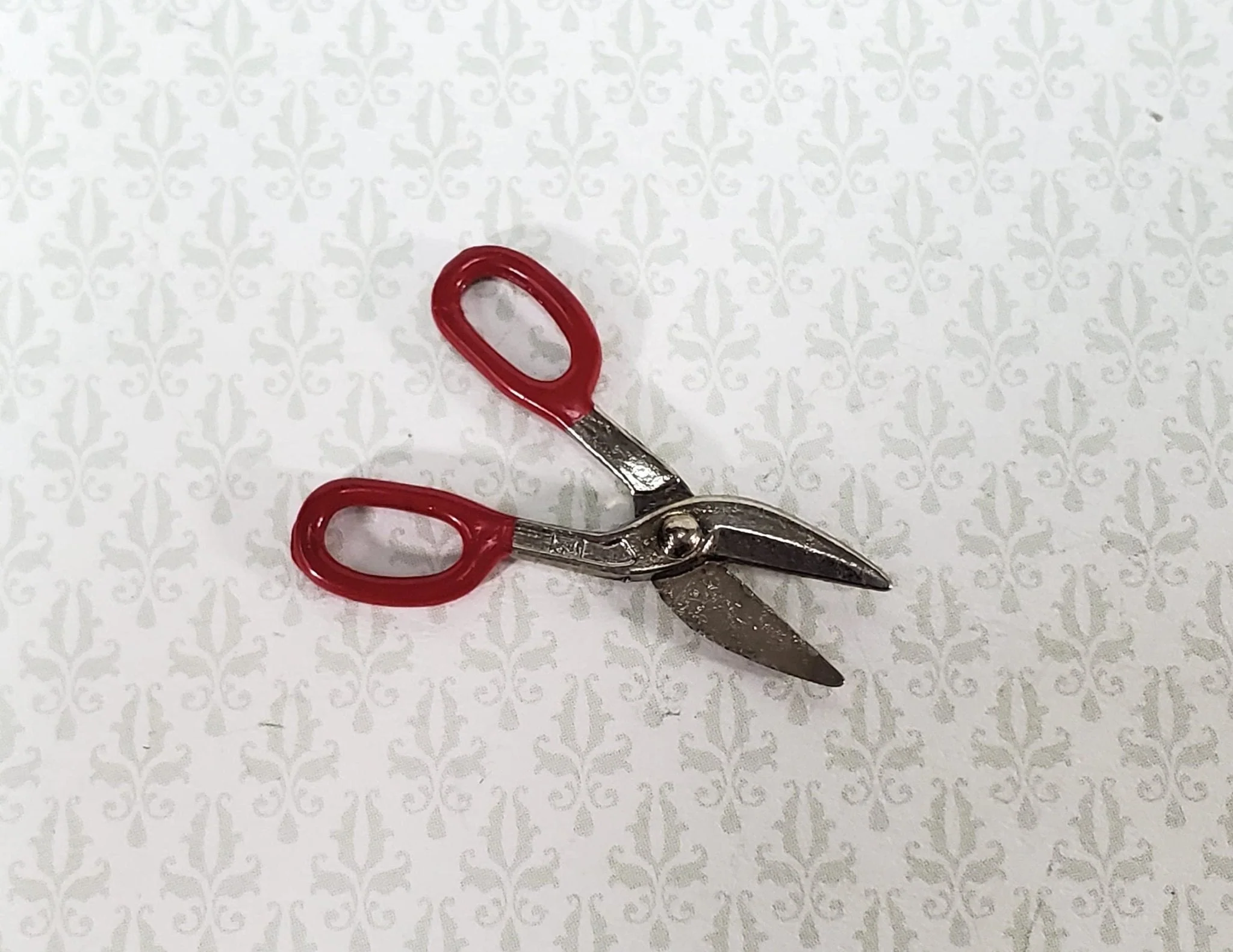 Dollhouse Tiny Tin Snips Shears Painted Metal Miniature Accessories Tools